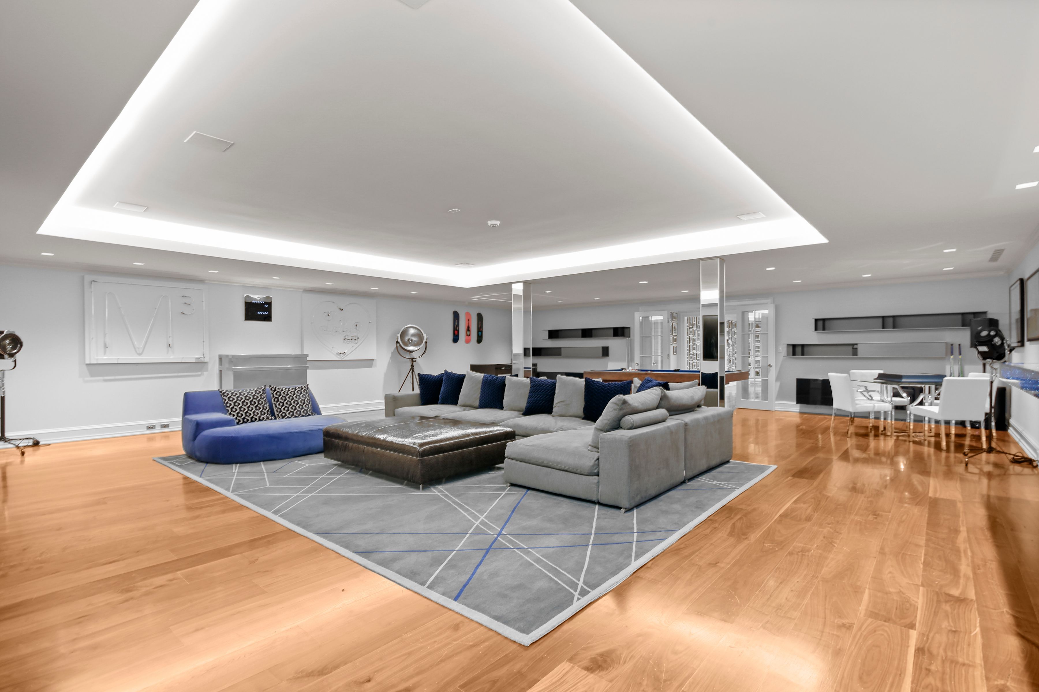555 Lake Avenue
