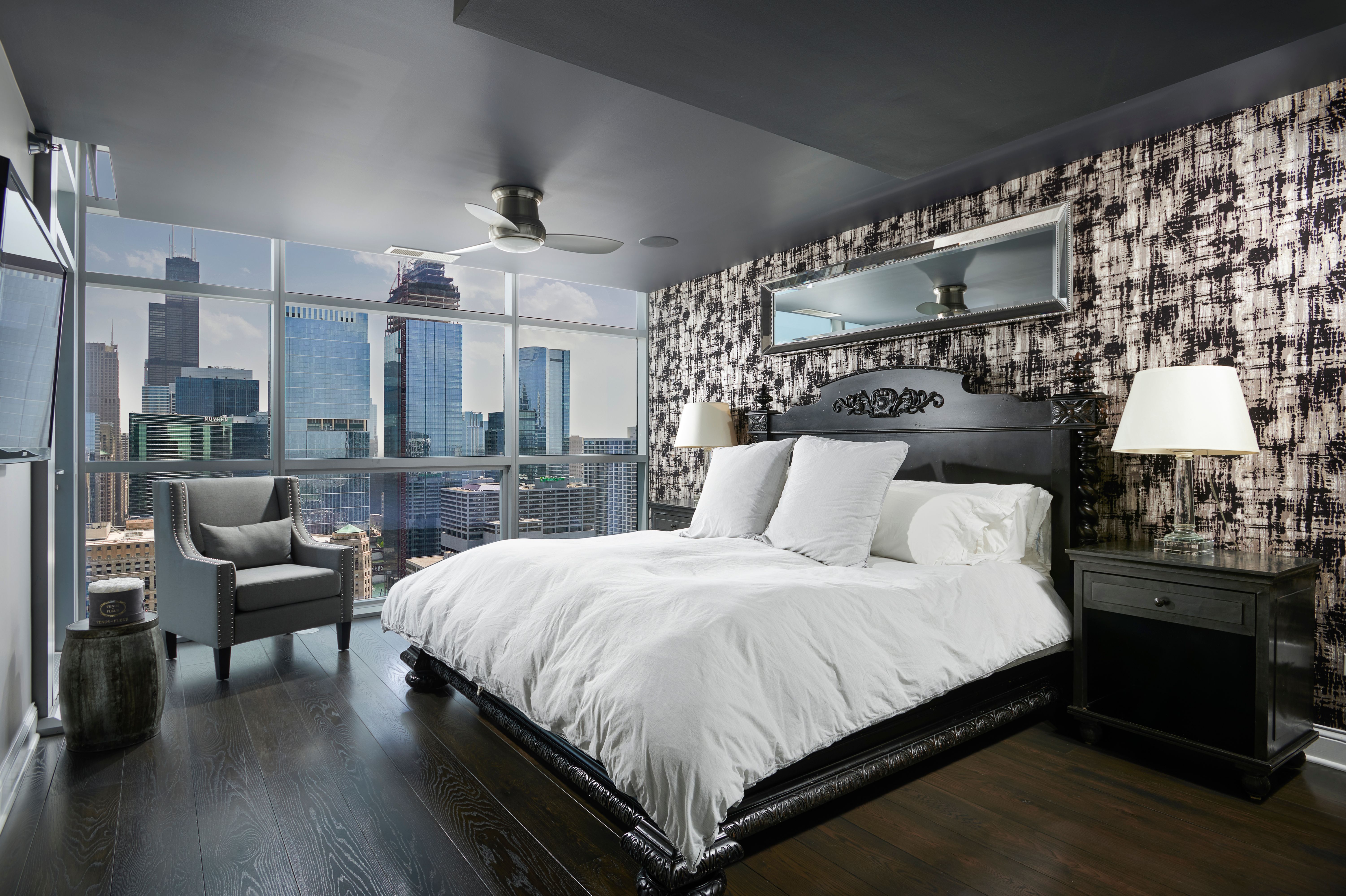 303 W Ohio 4004 