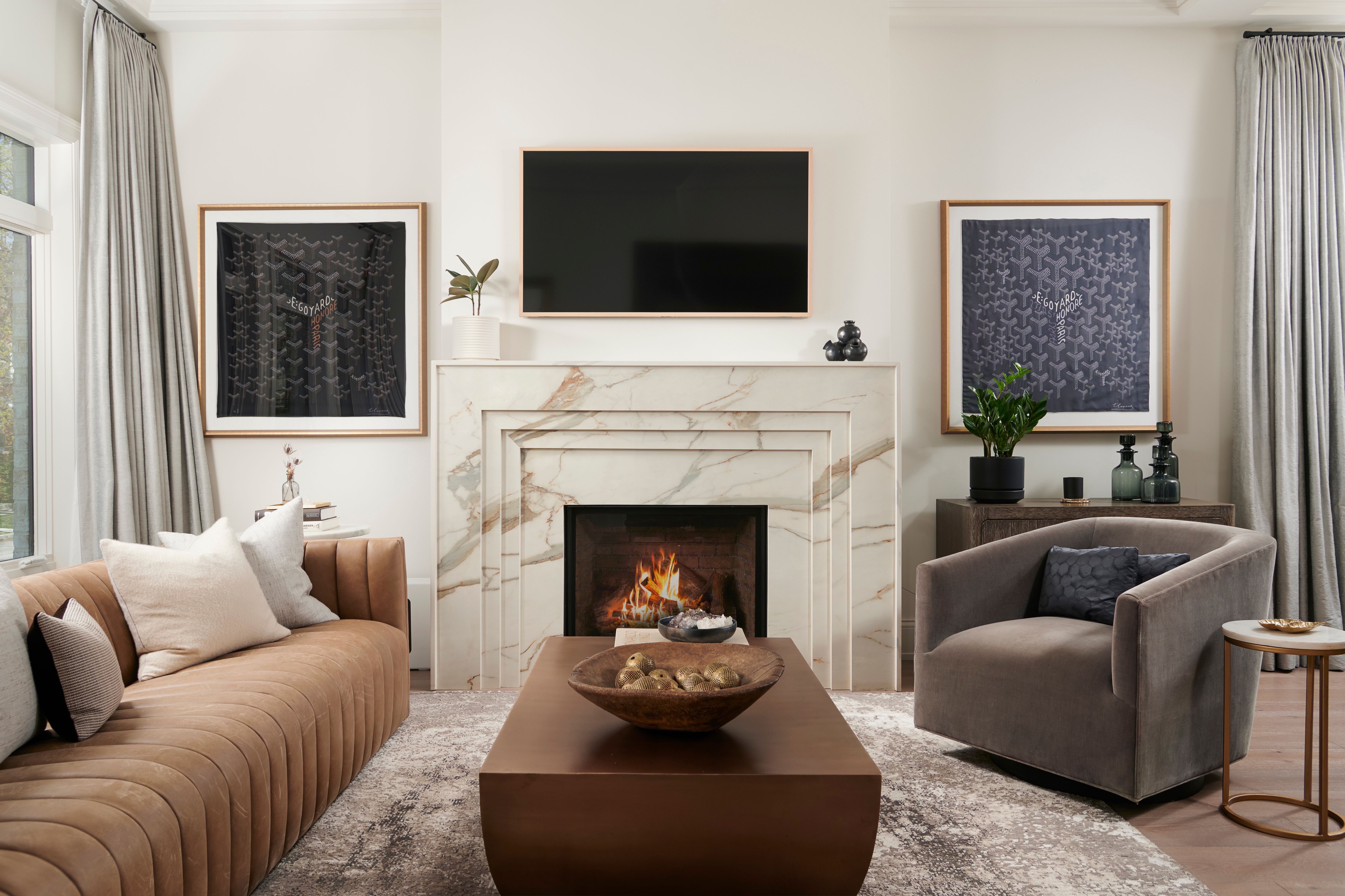 2031 W Fletcher 