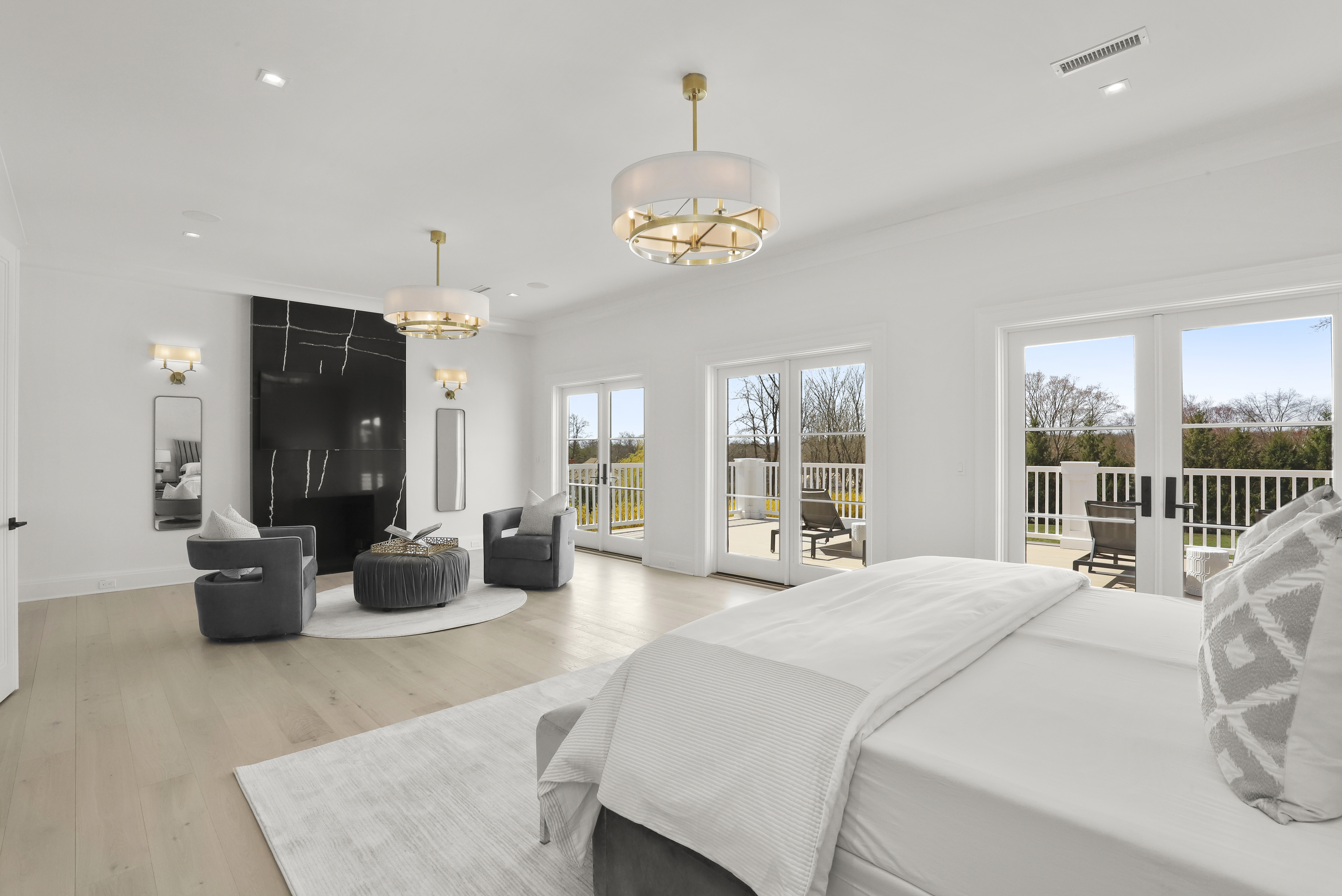32 Meadowcroft Lane