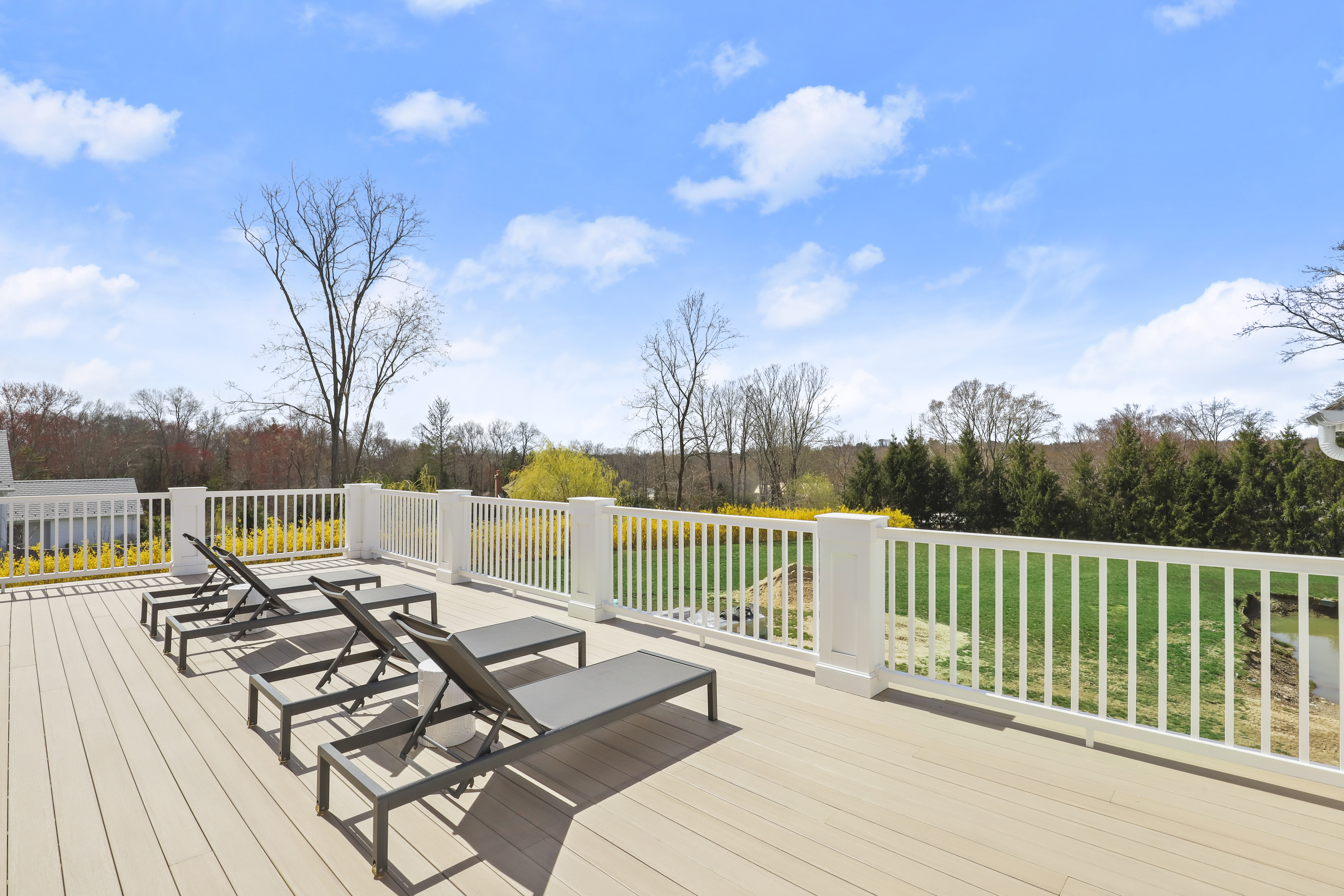 32 Meadowcroft Lane