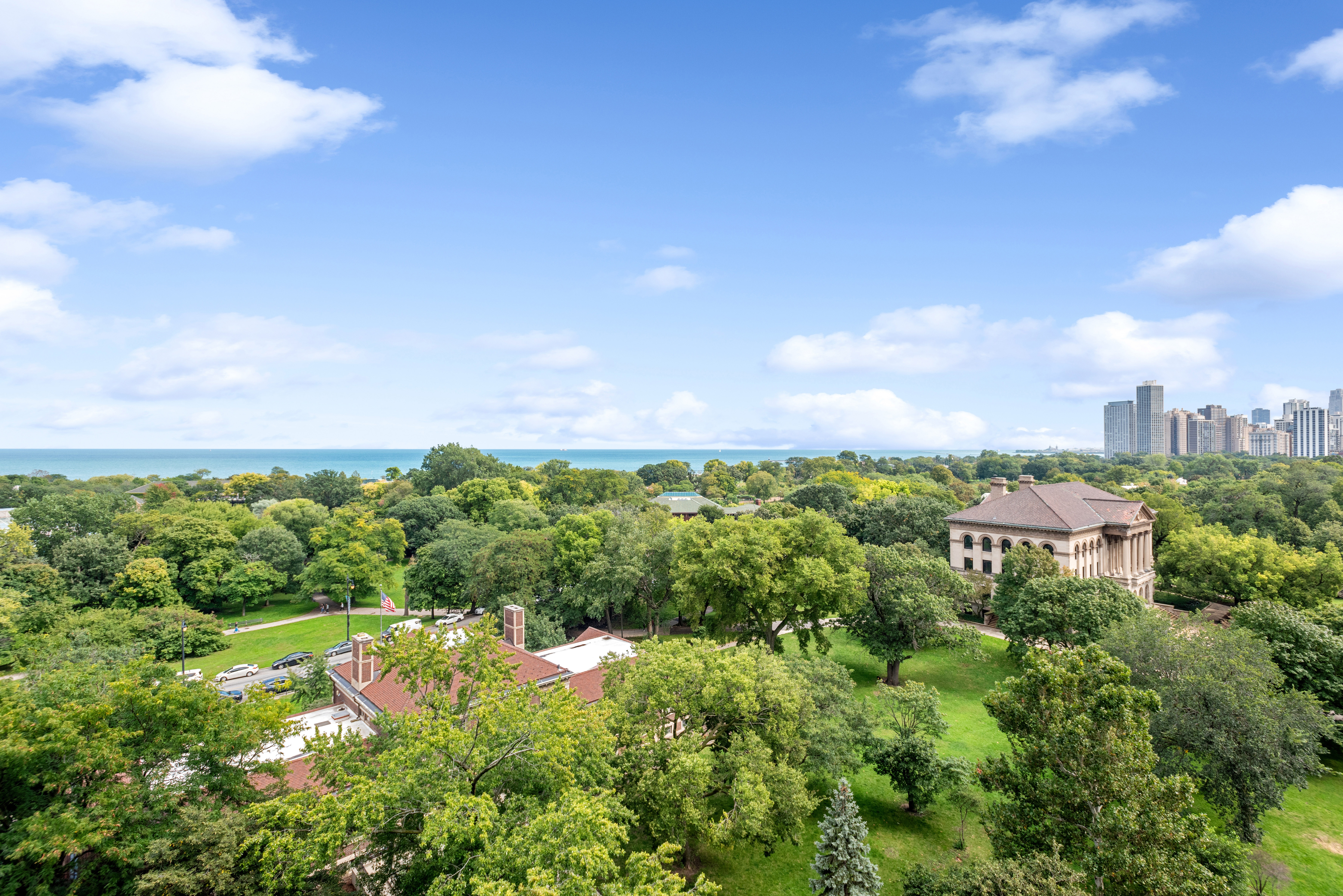 2000 N Lincoln Park West 912 