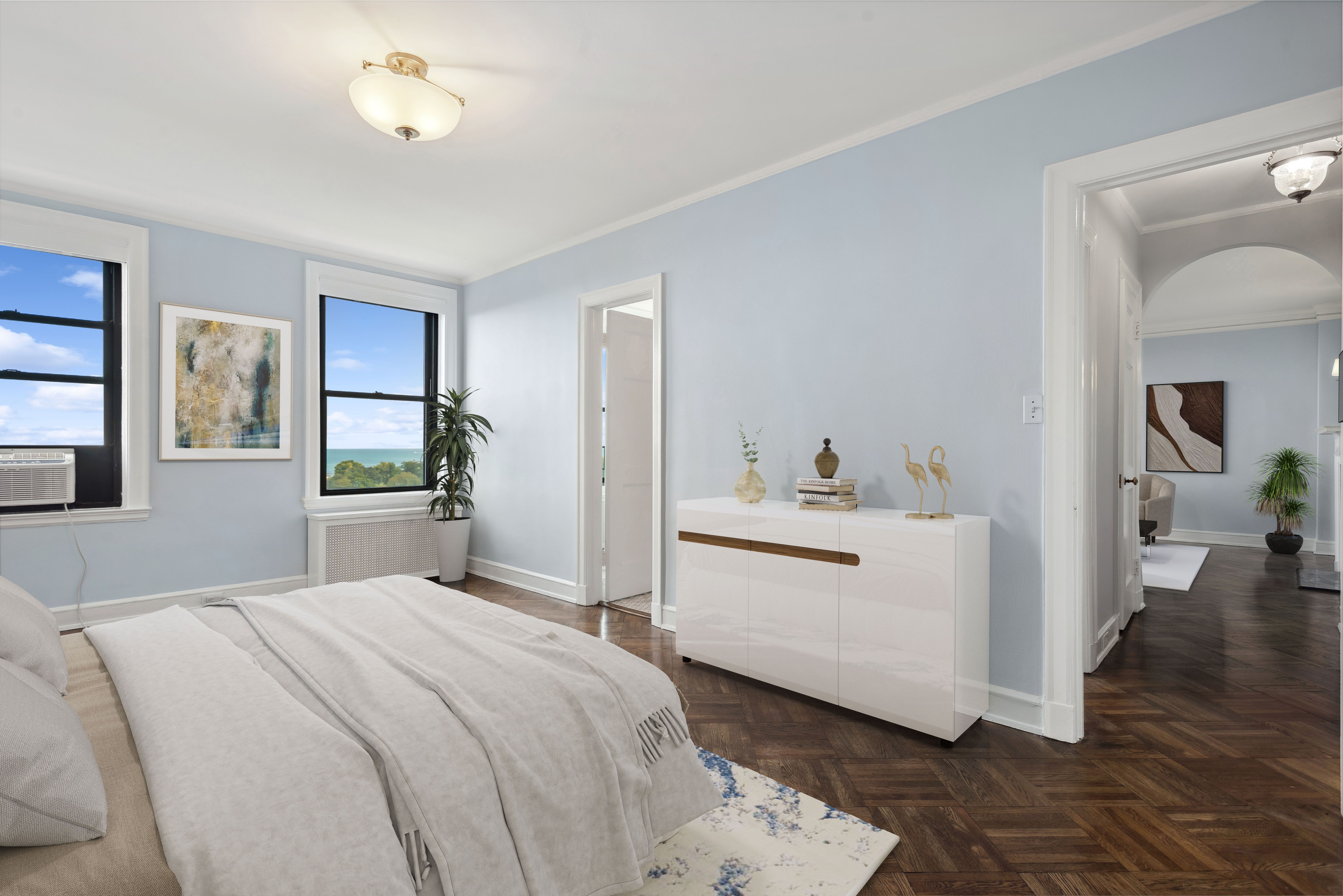 2000 N Lincoln Park West 912 