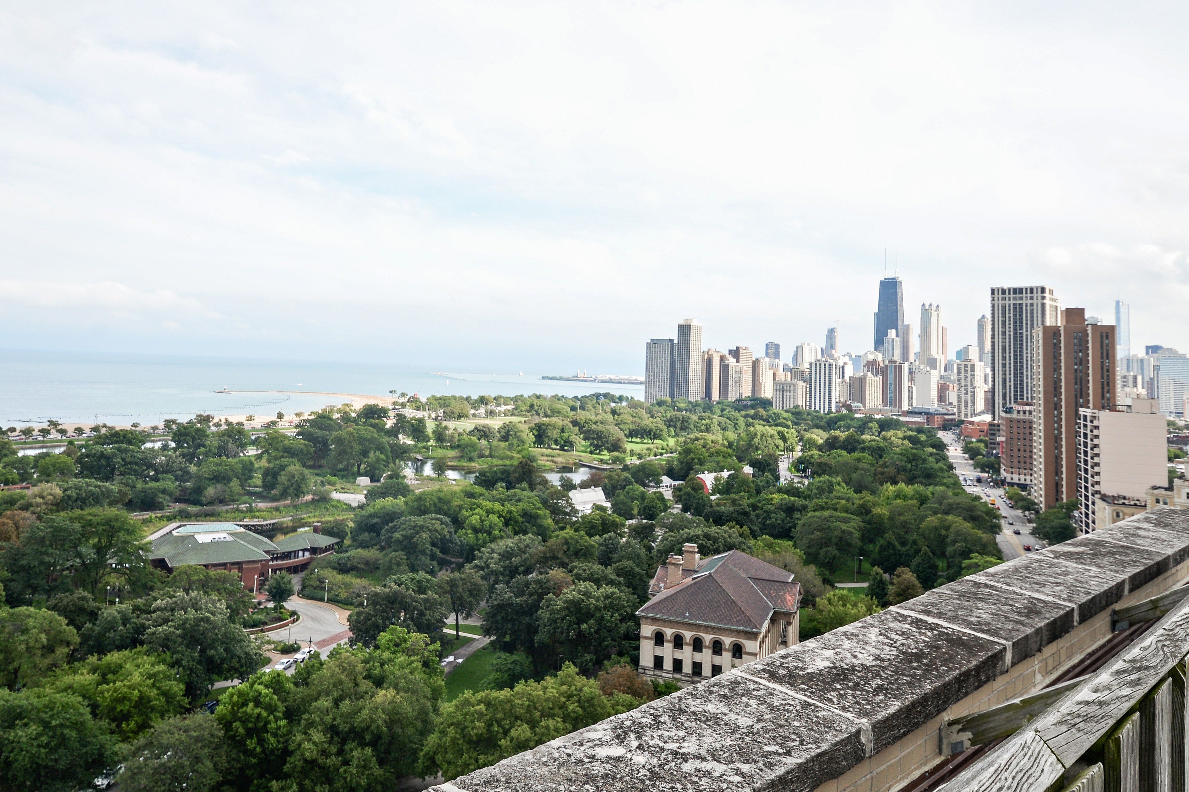 2000 N Lincoln Park West 912 