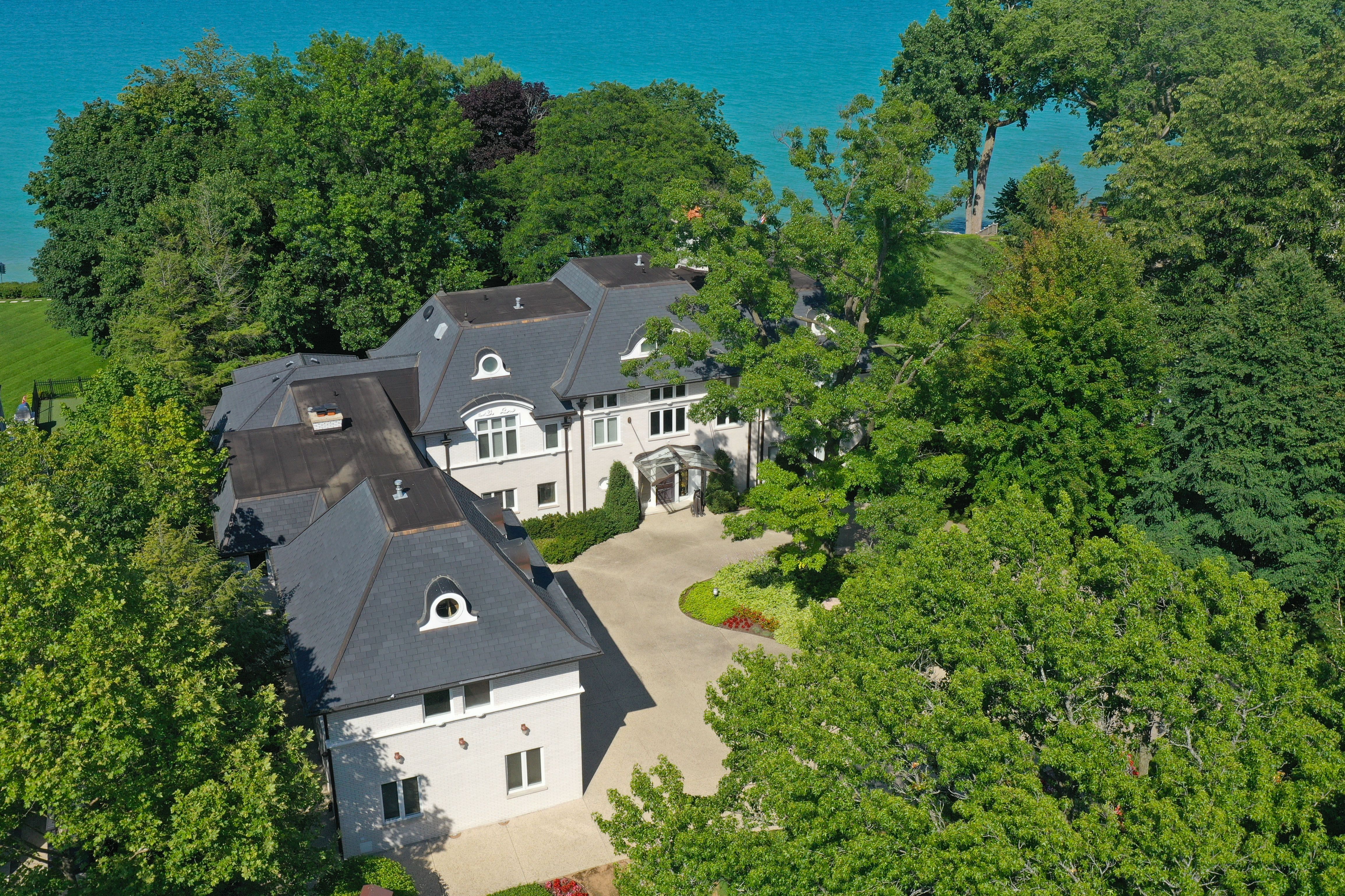 501 Sheridan Road 
