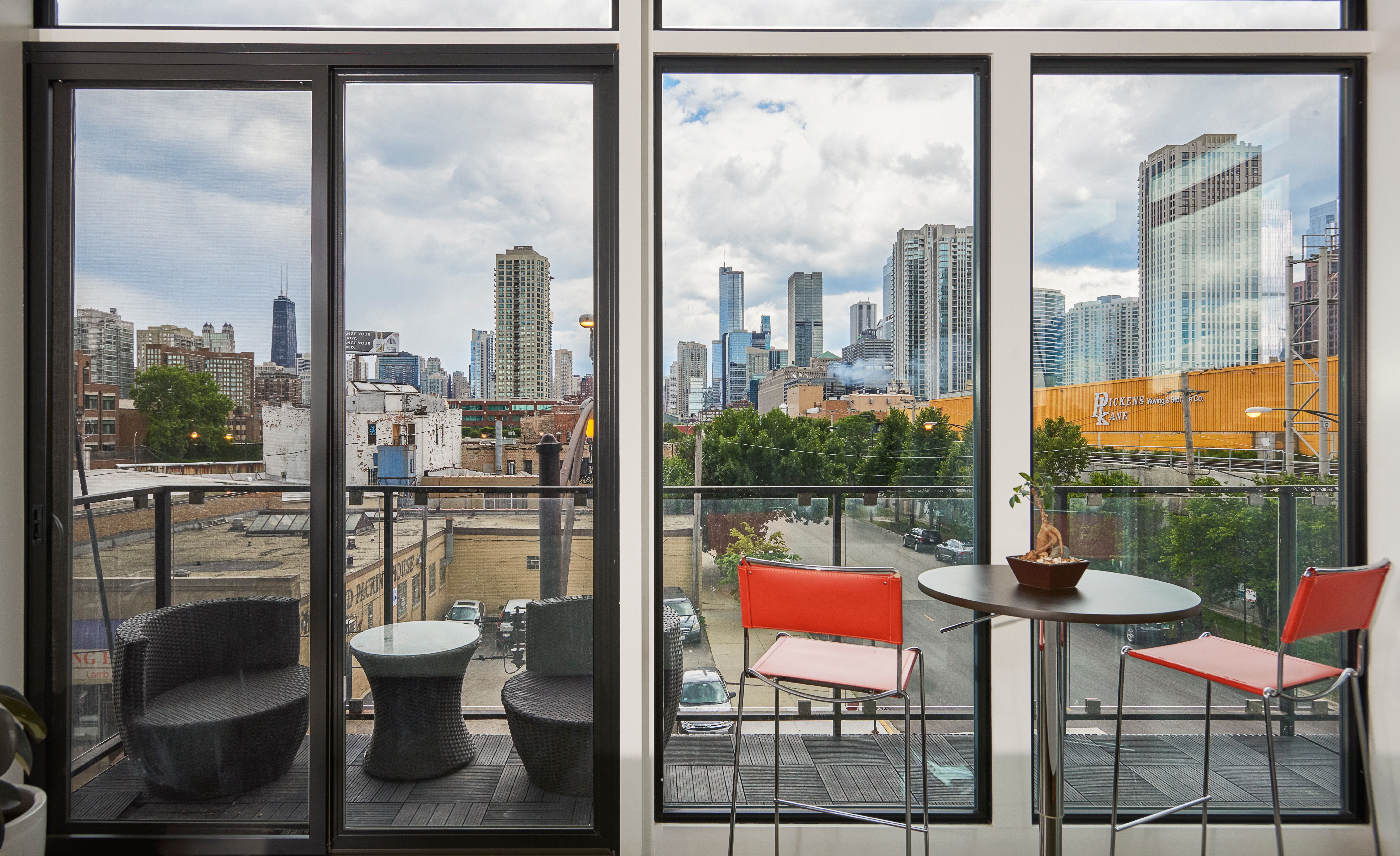 440 N Halsted 3A 