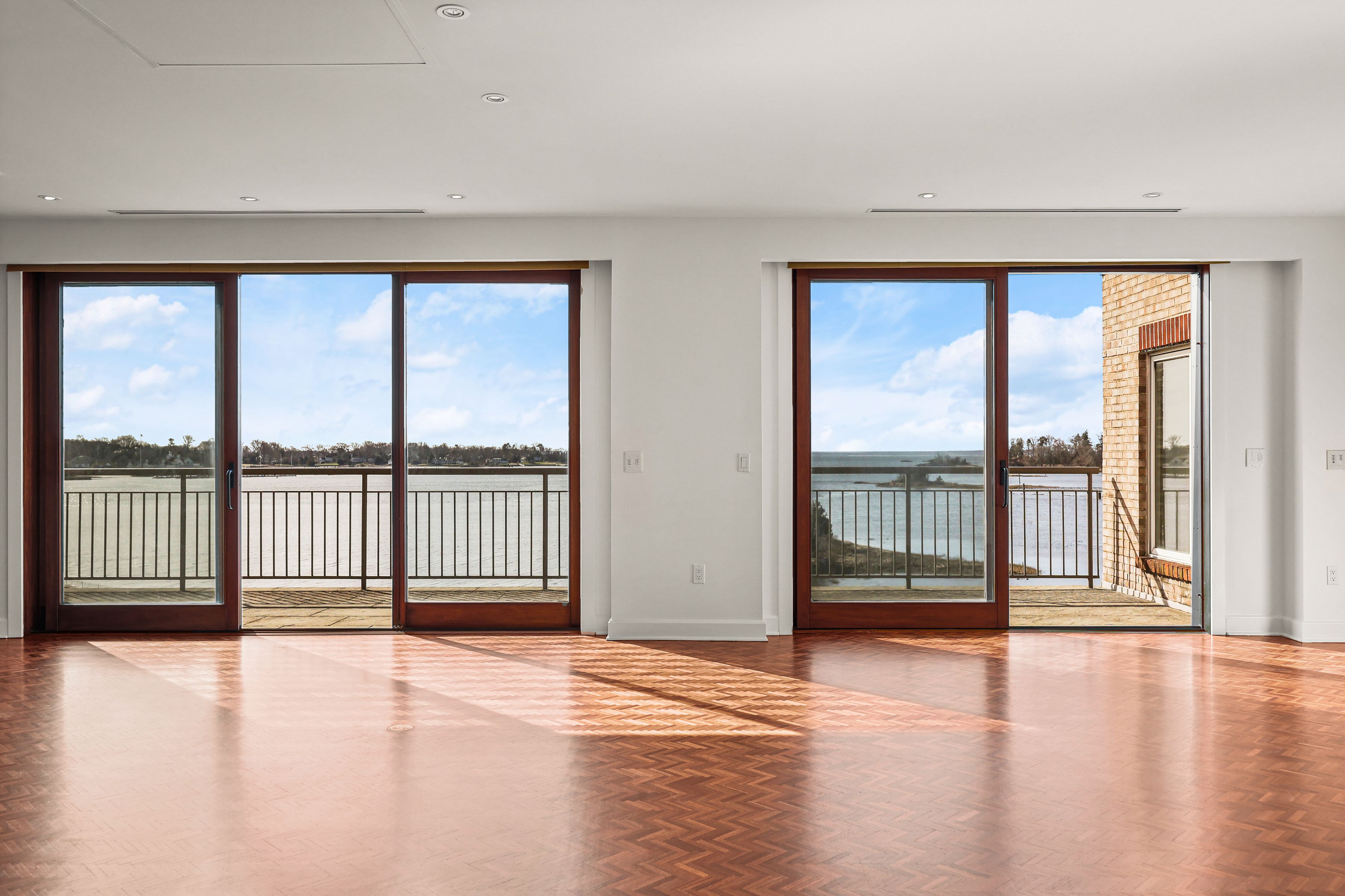 4 Sound Shore Drive 11