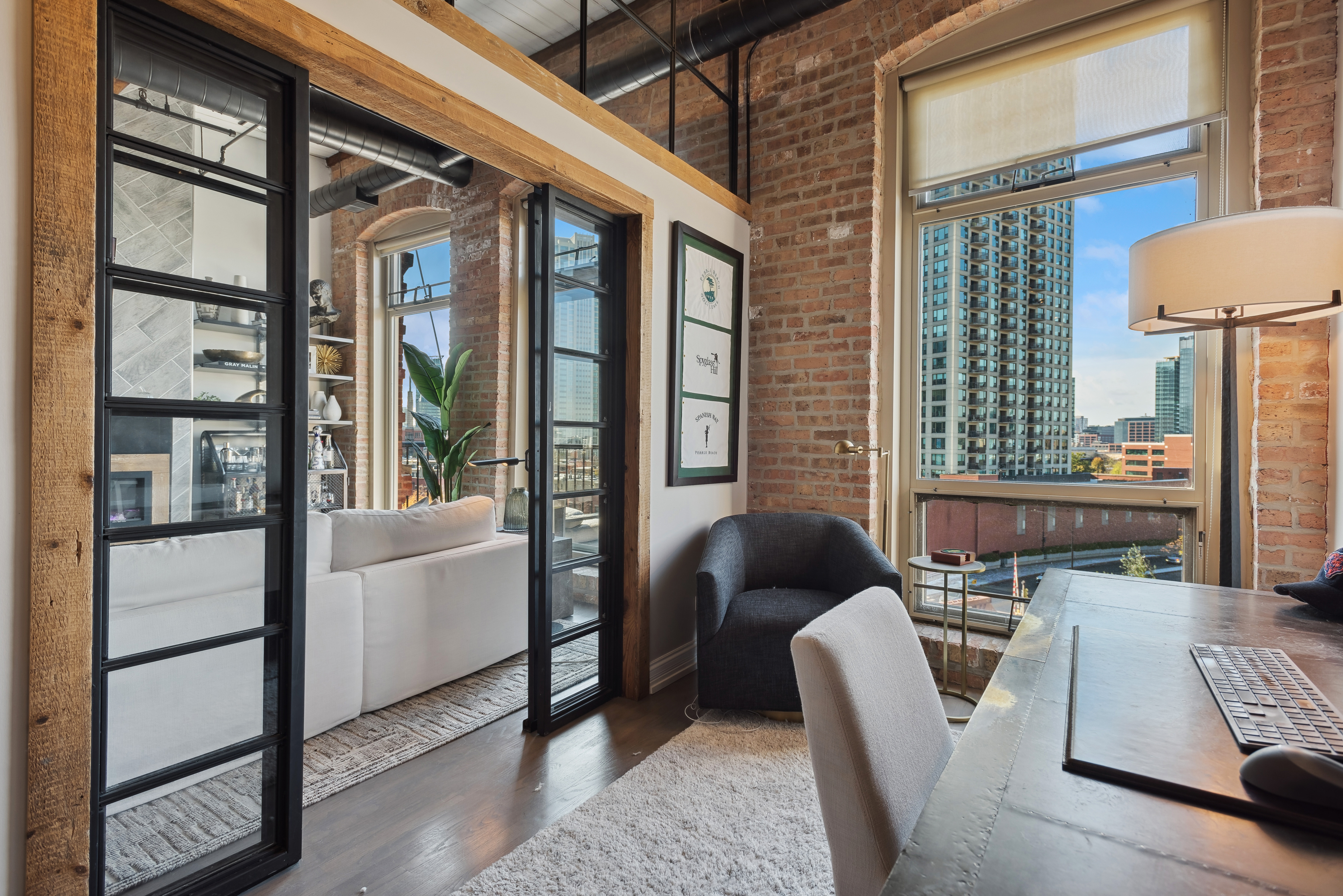 550 N Kingsbury 504-604 