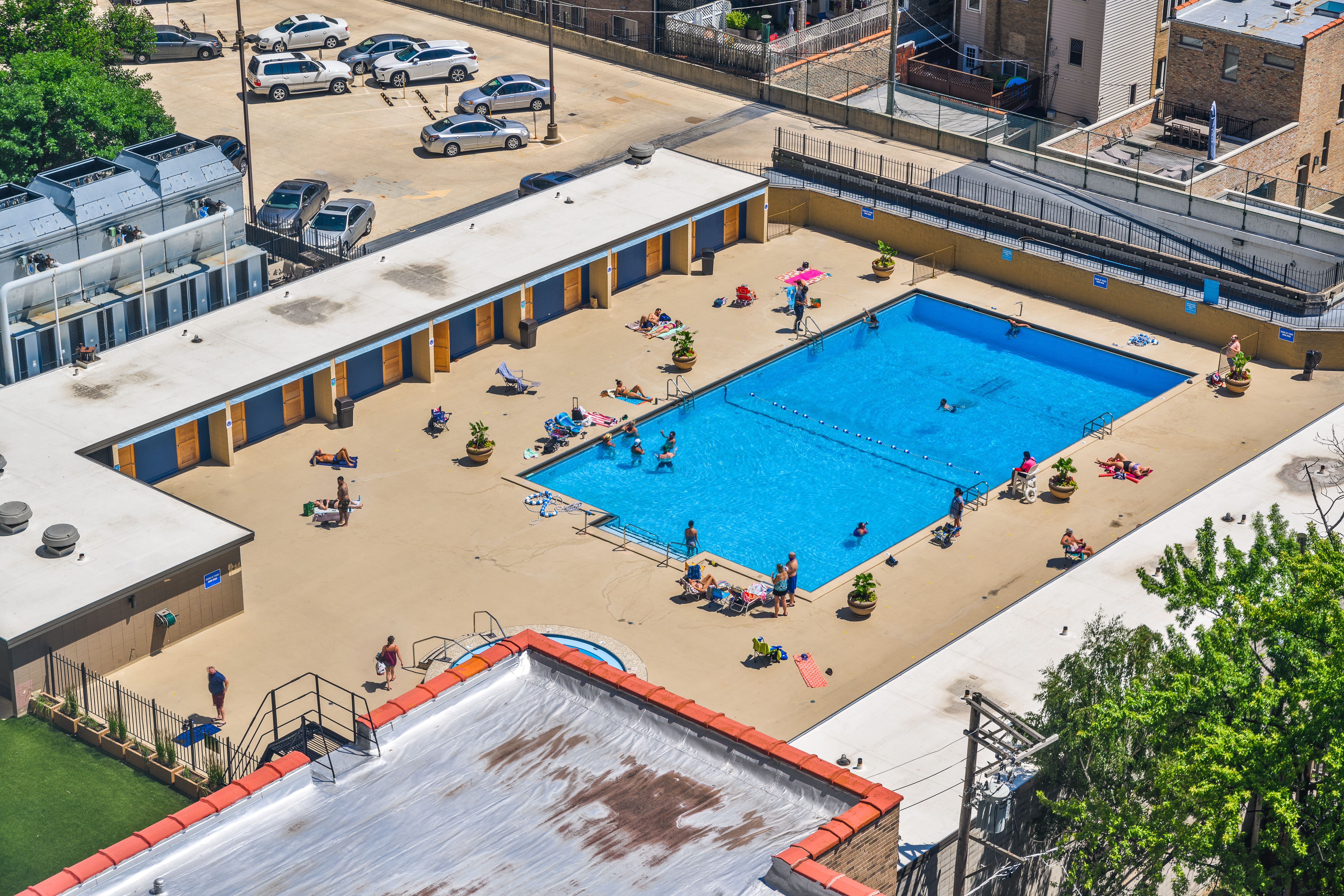 655 W Irving Park 2102 