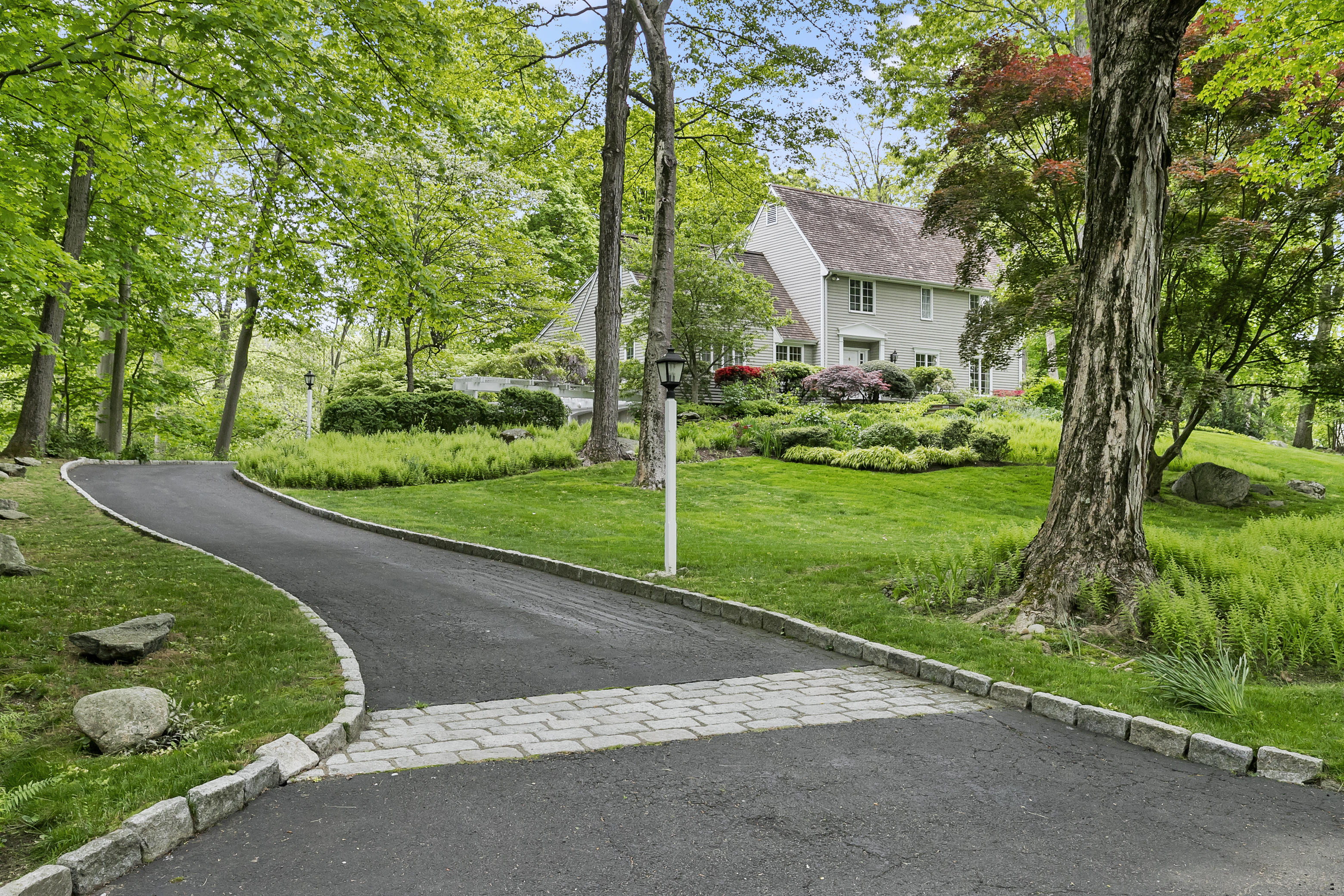 50 N Old Stone Bridge Road