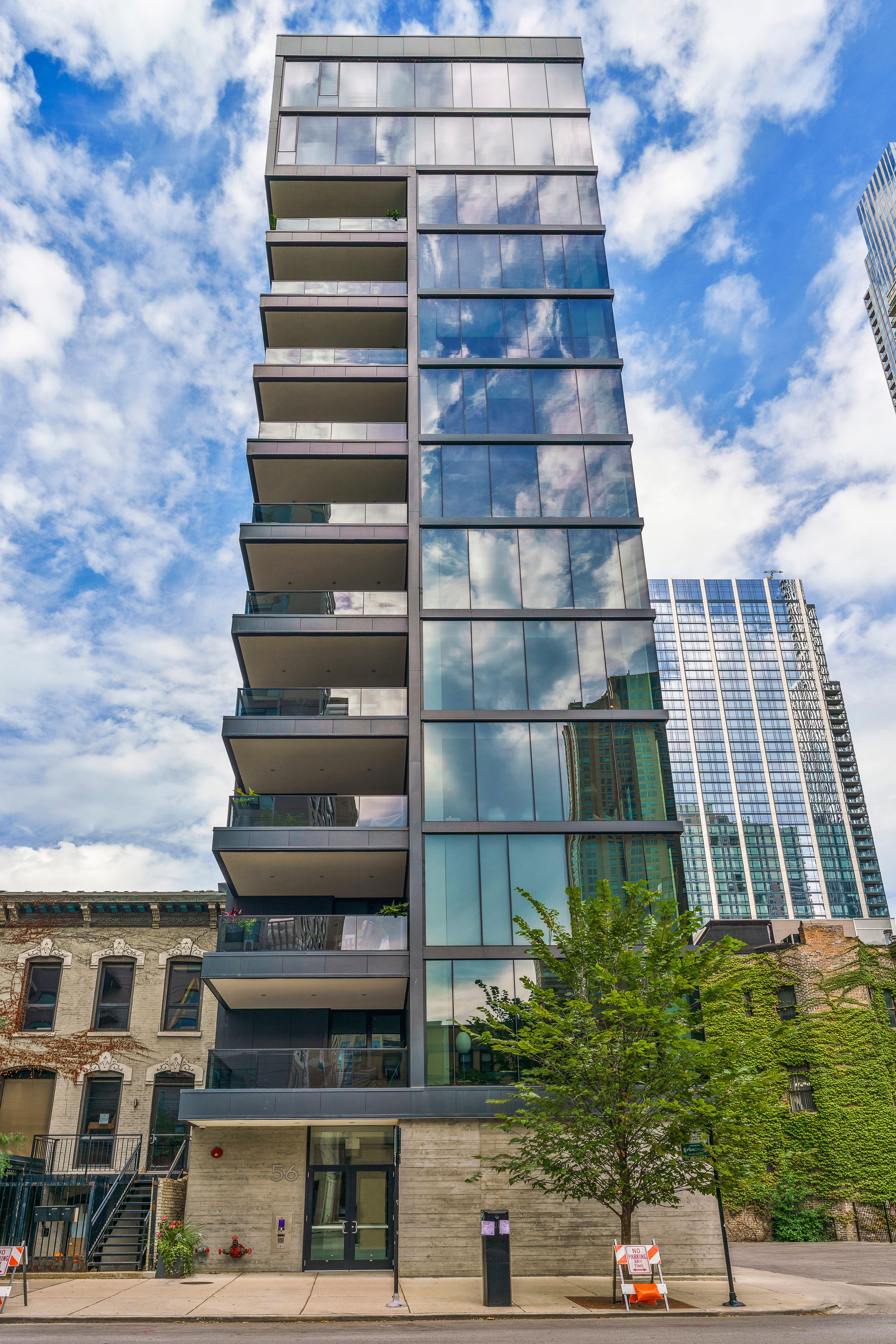 56 W Huron 10 