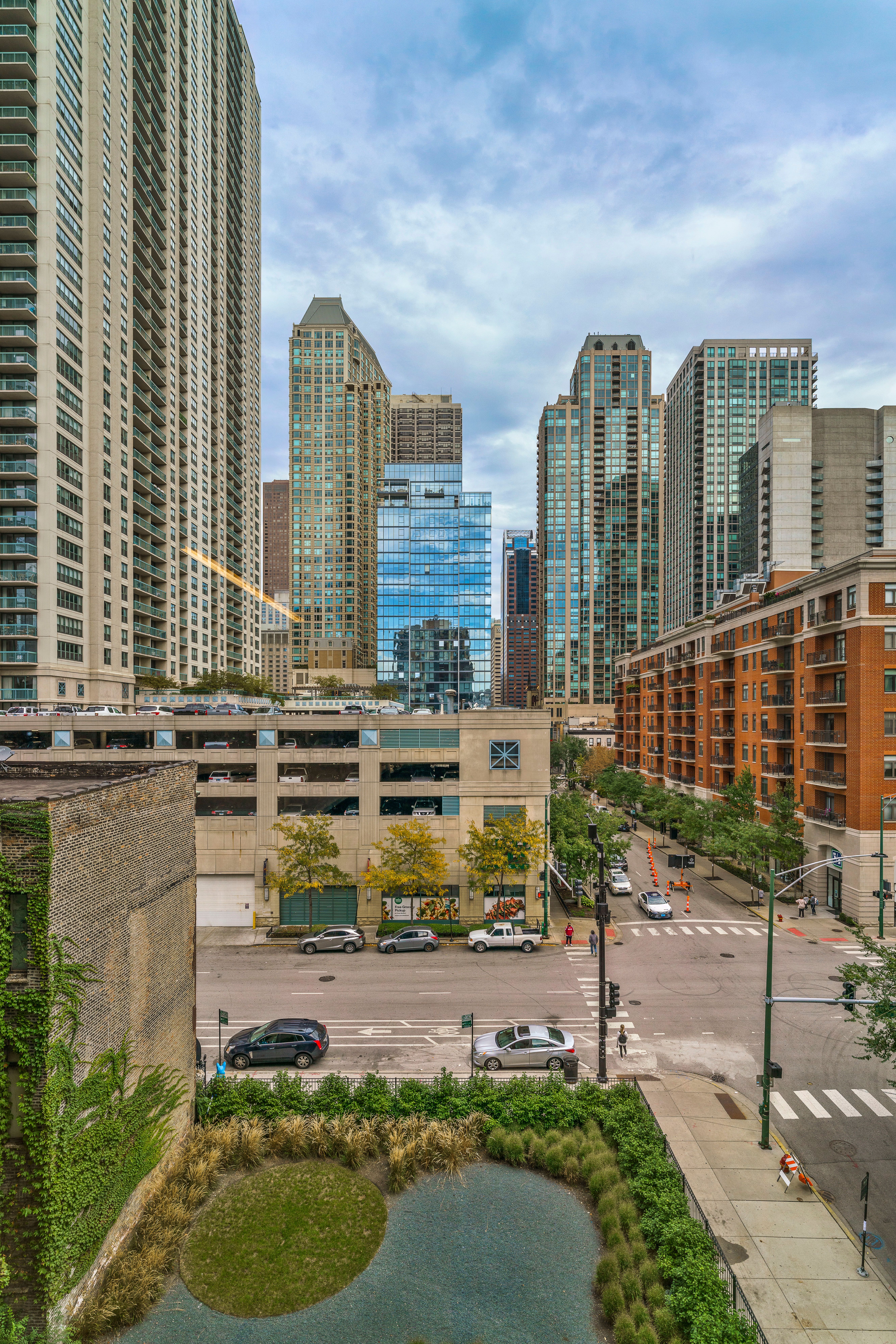 56 W Huron 10 