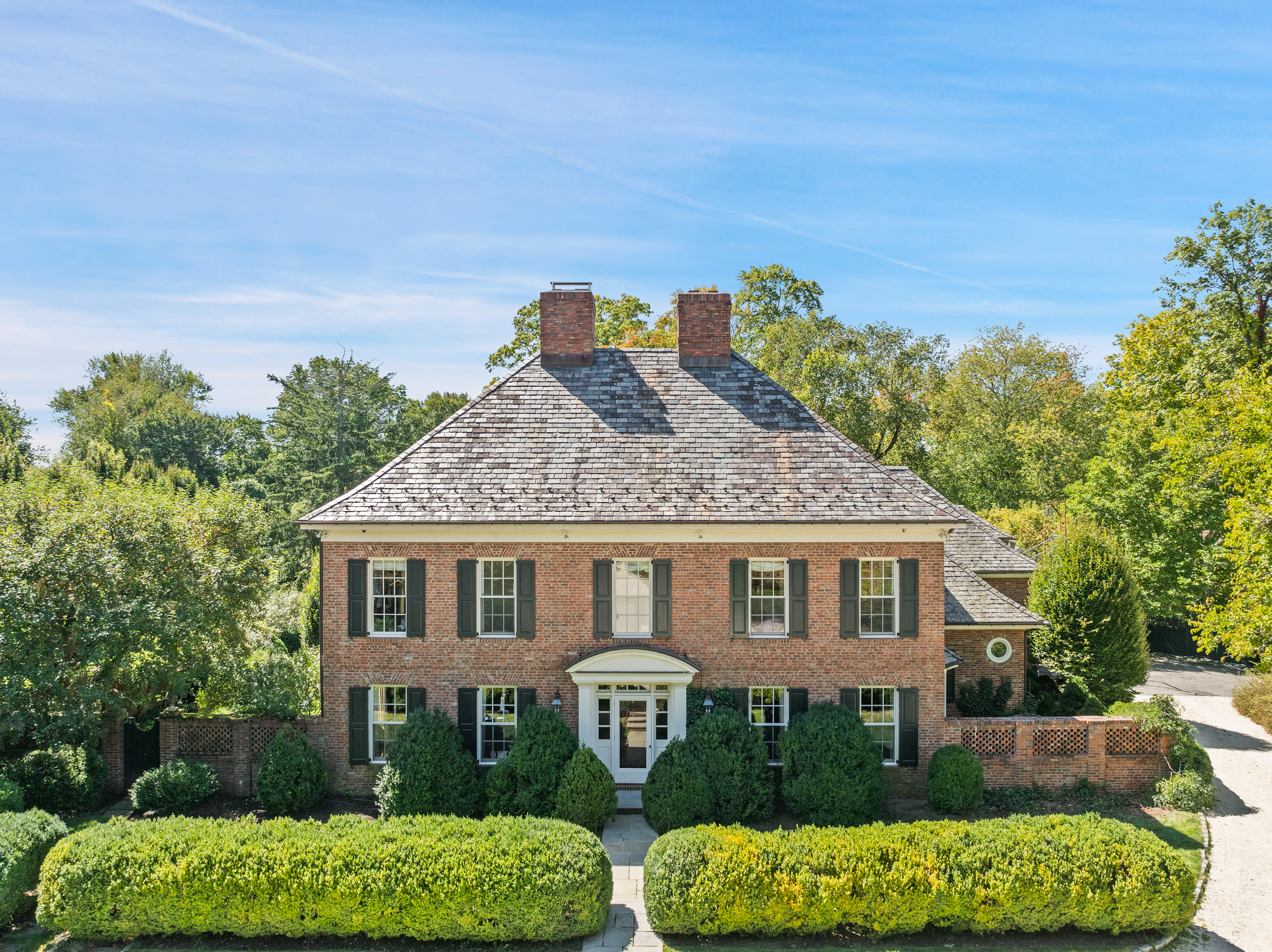 202 Round Hill Road