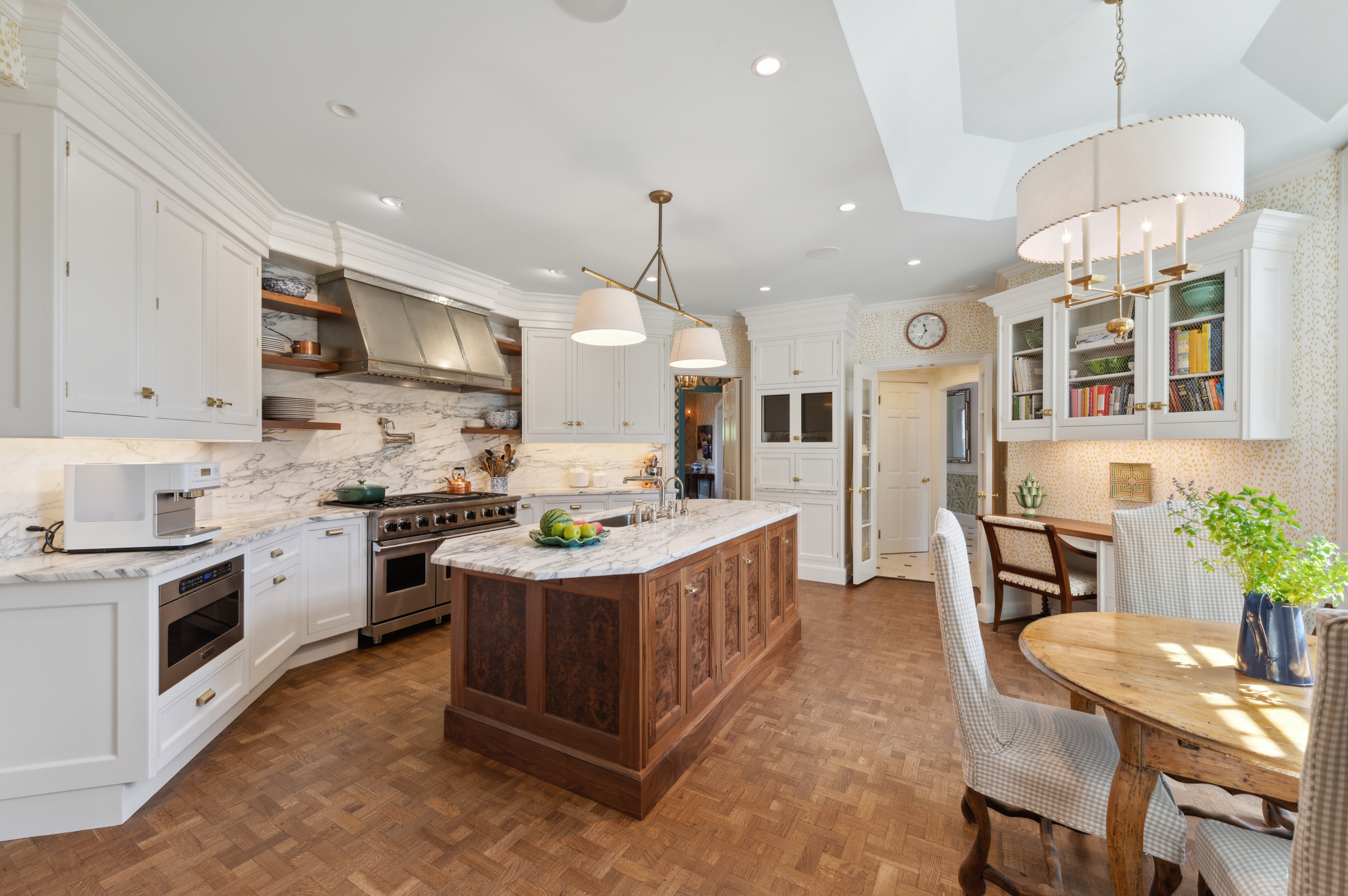 202 Round Hill Road