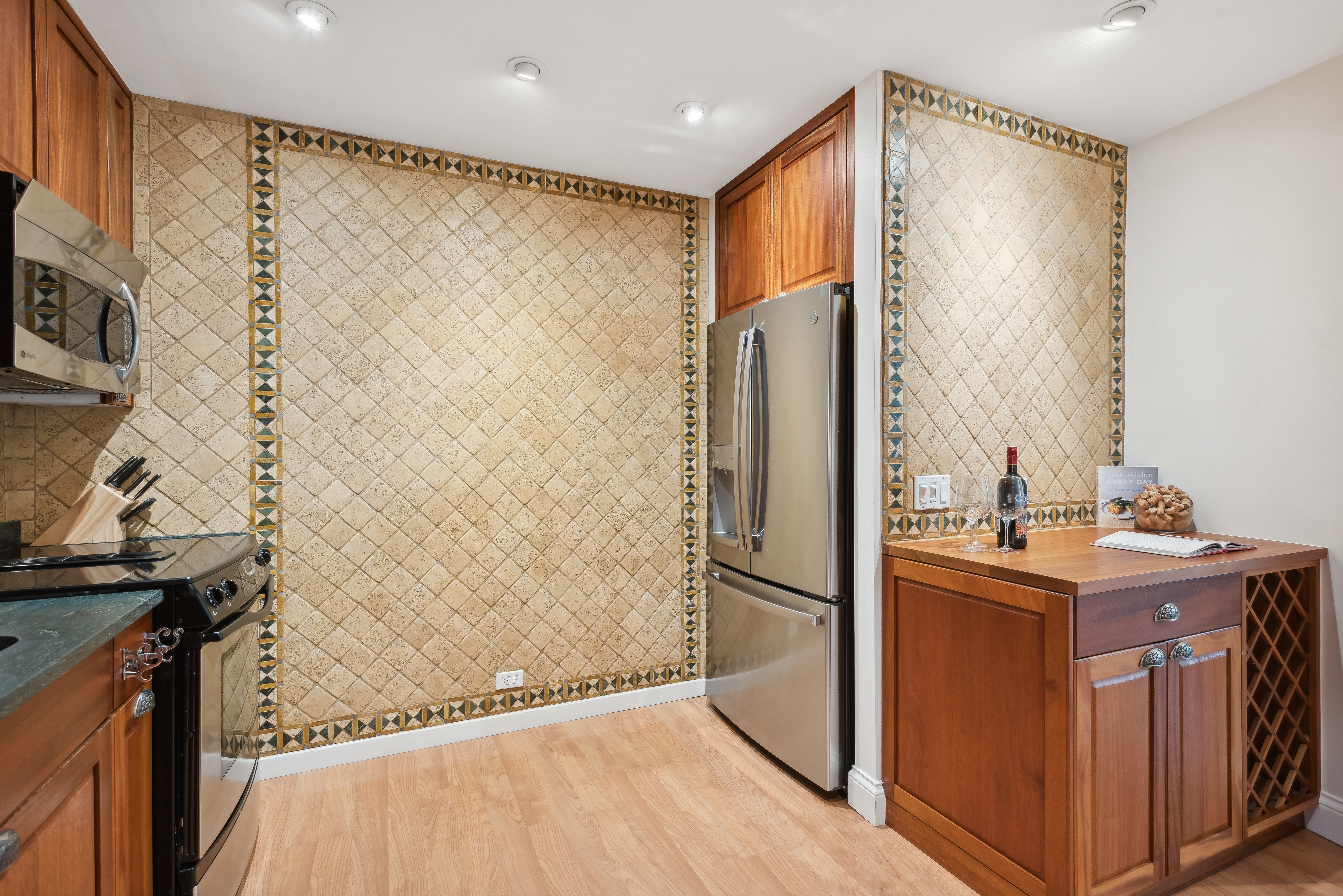 680 N Lake Shore Drive Unit 1415 
