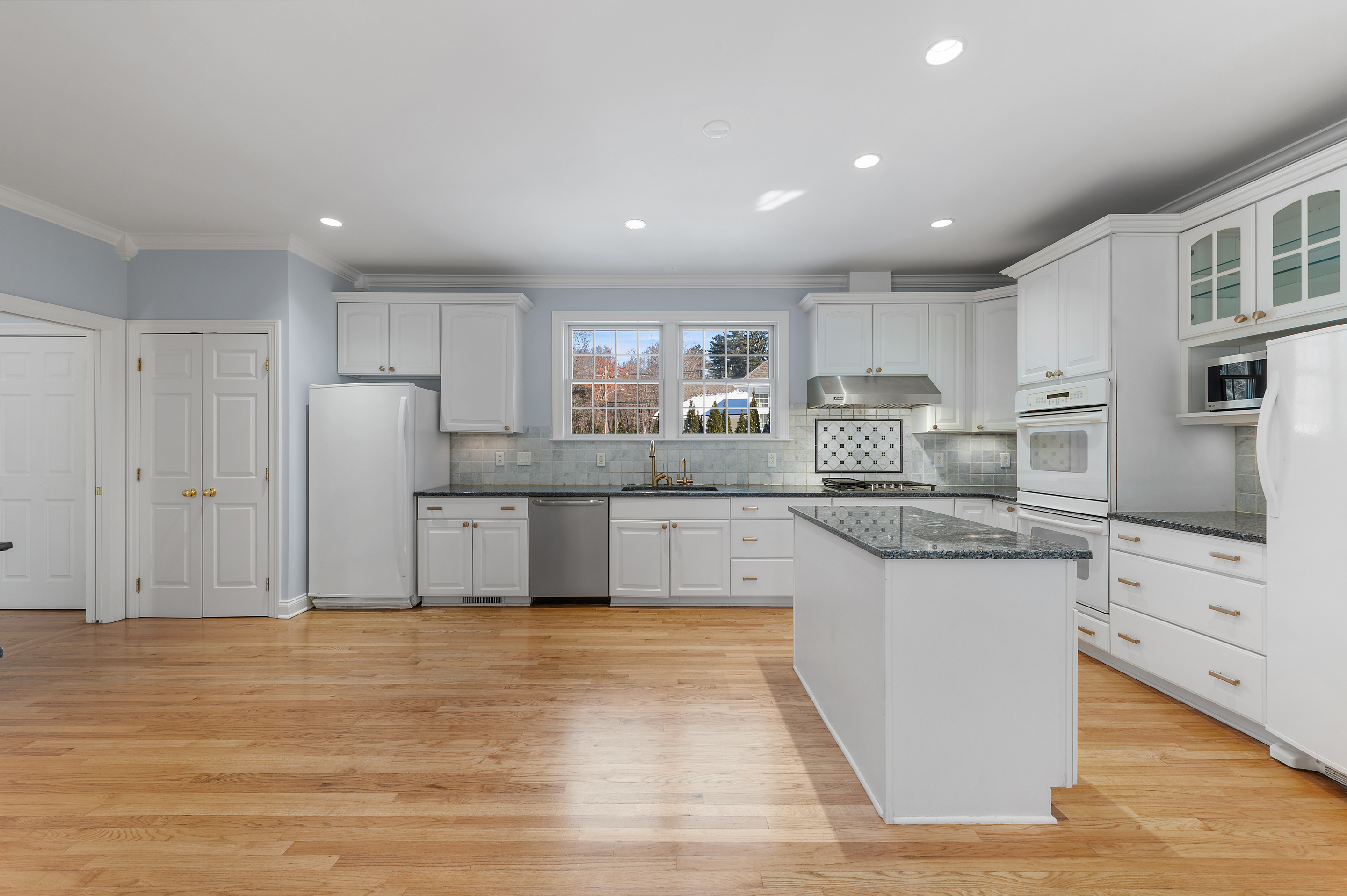 95 Valleywood Road