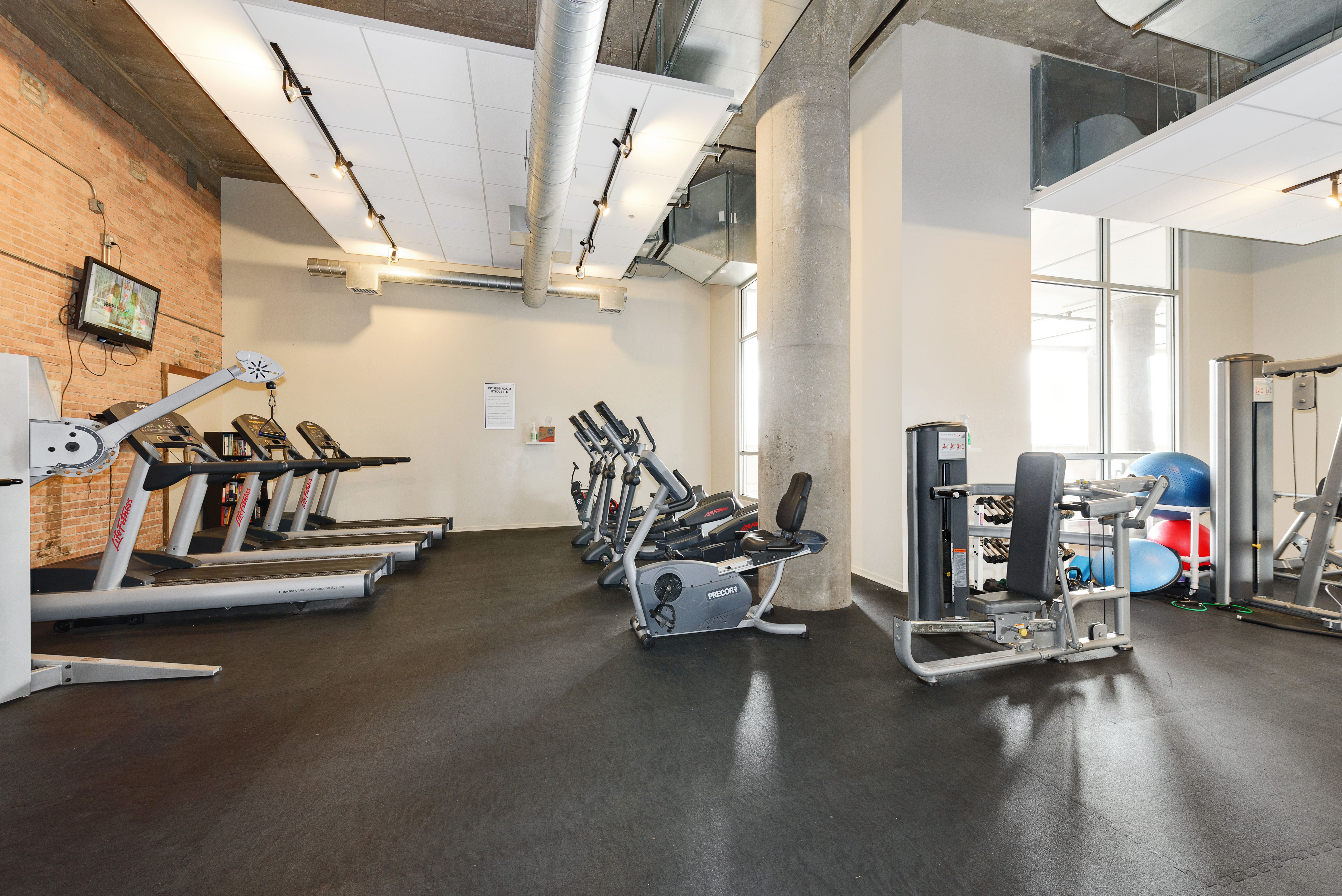900 N Kingsbury Street Unit 1001