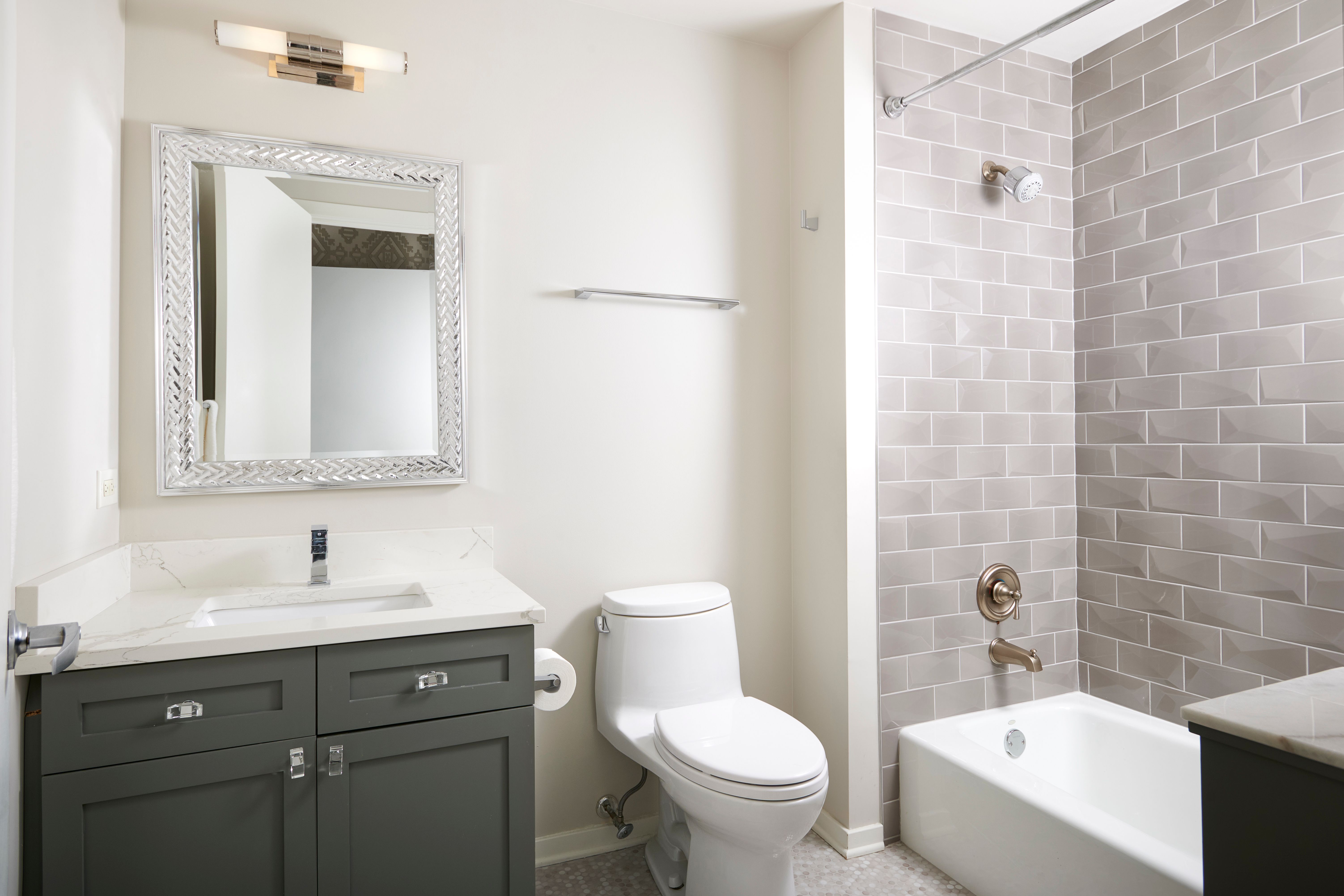 900 N Kingsbury Street Unit 1001