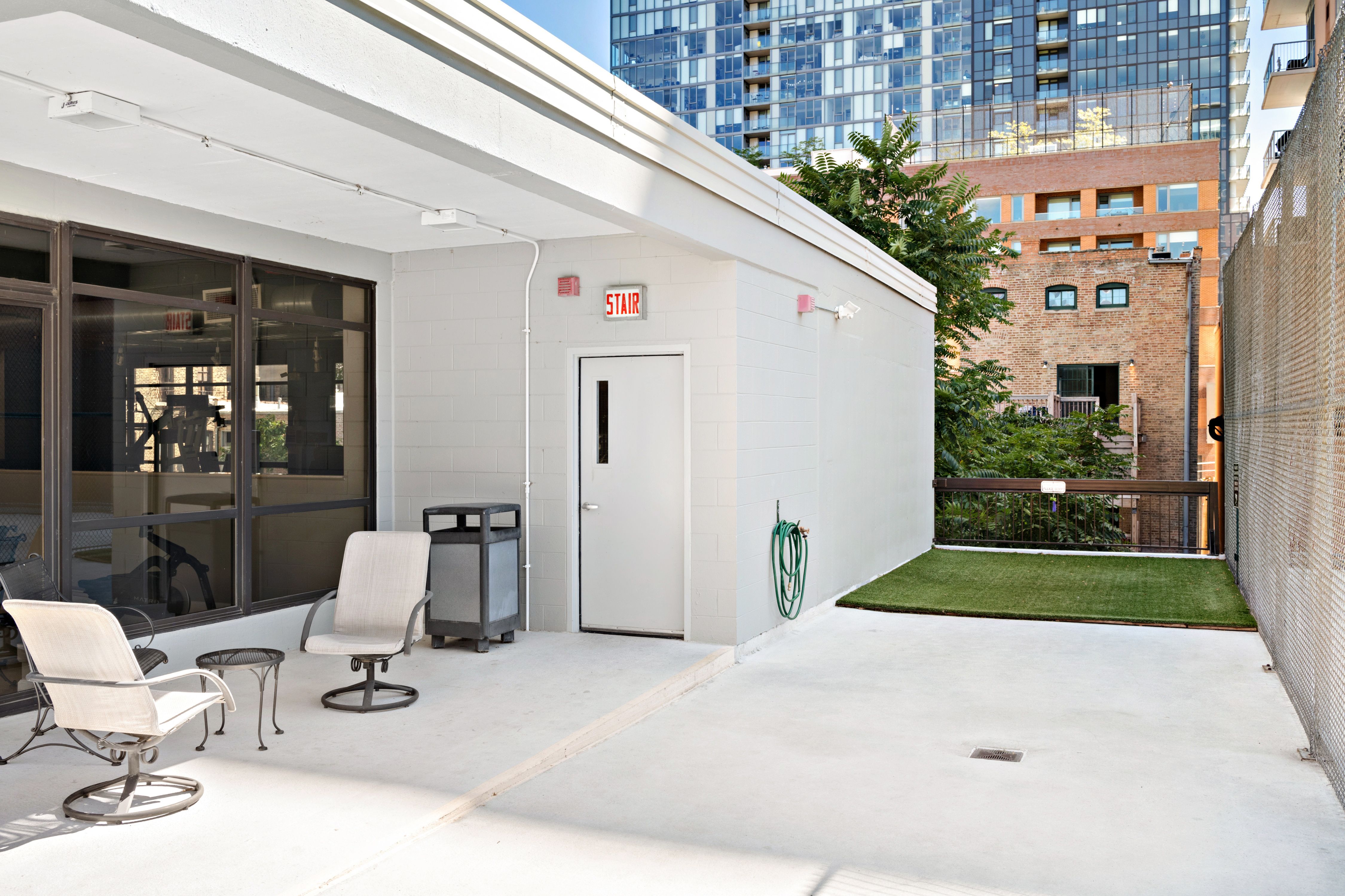 1212 N Wells Street Unit 203