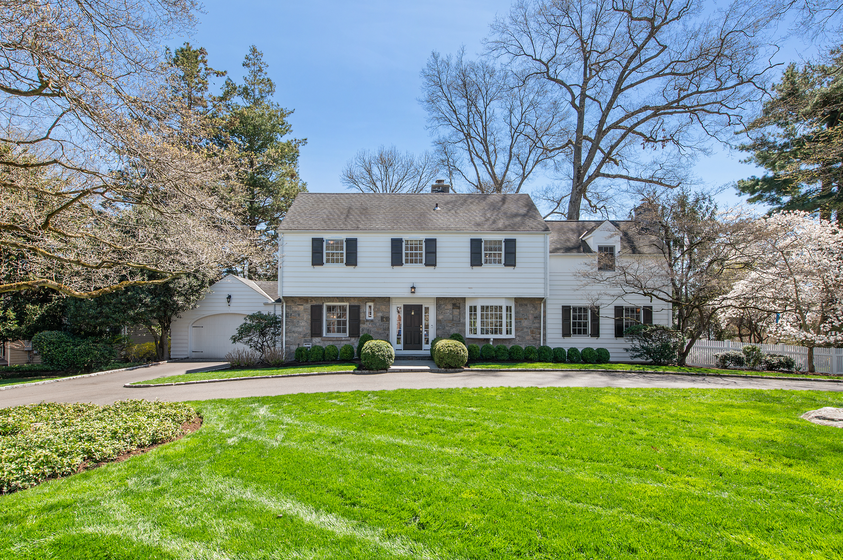 19 Crescent Road