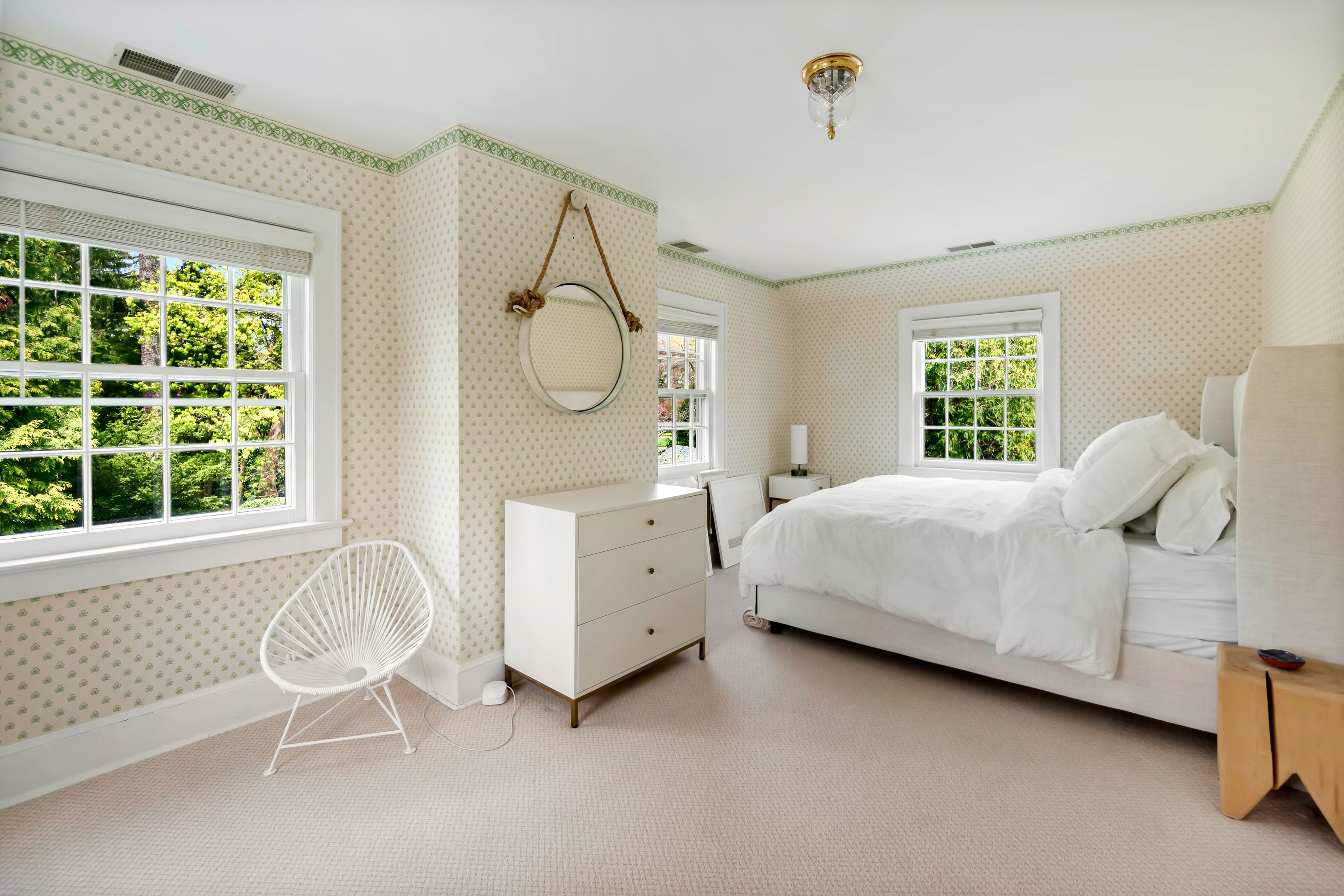 8 Woodside Road