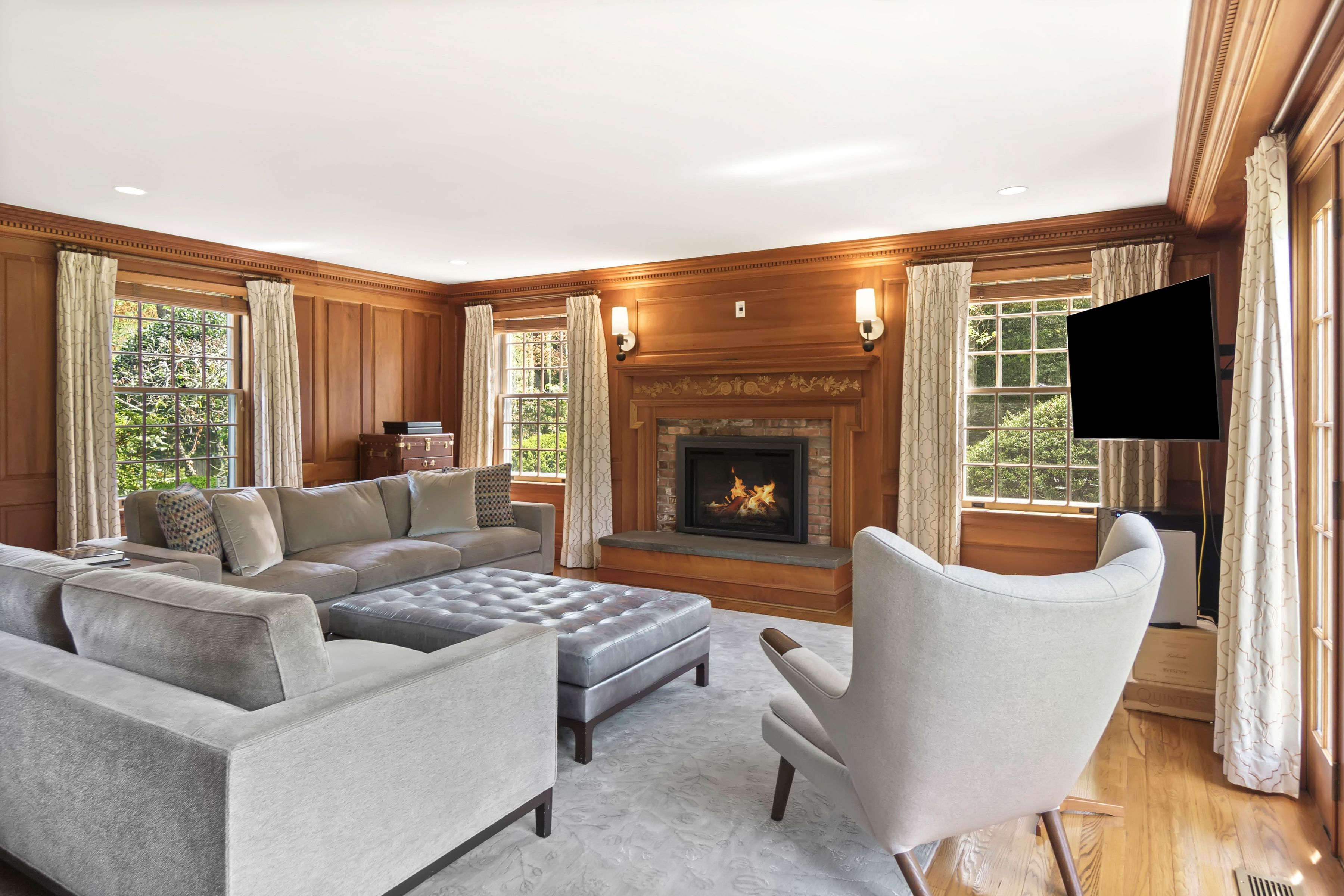 8 Woodside Road