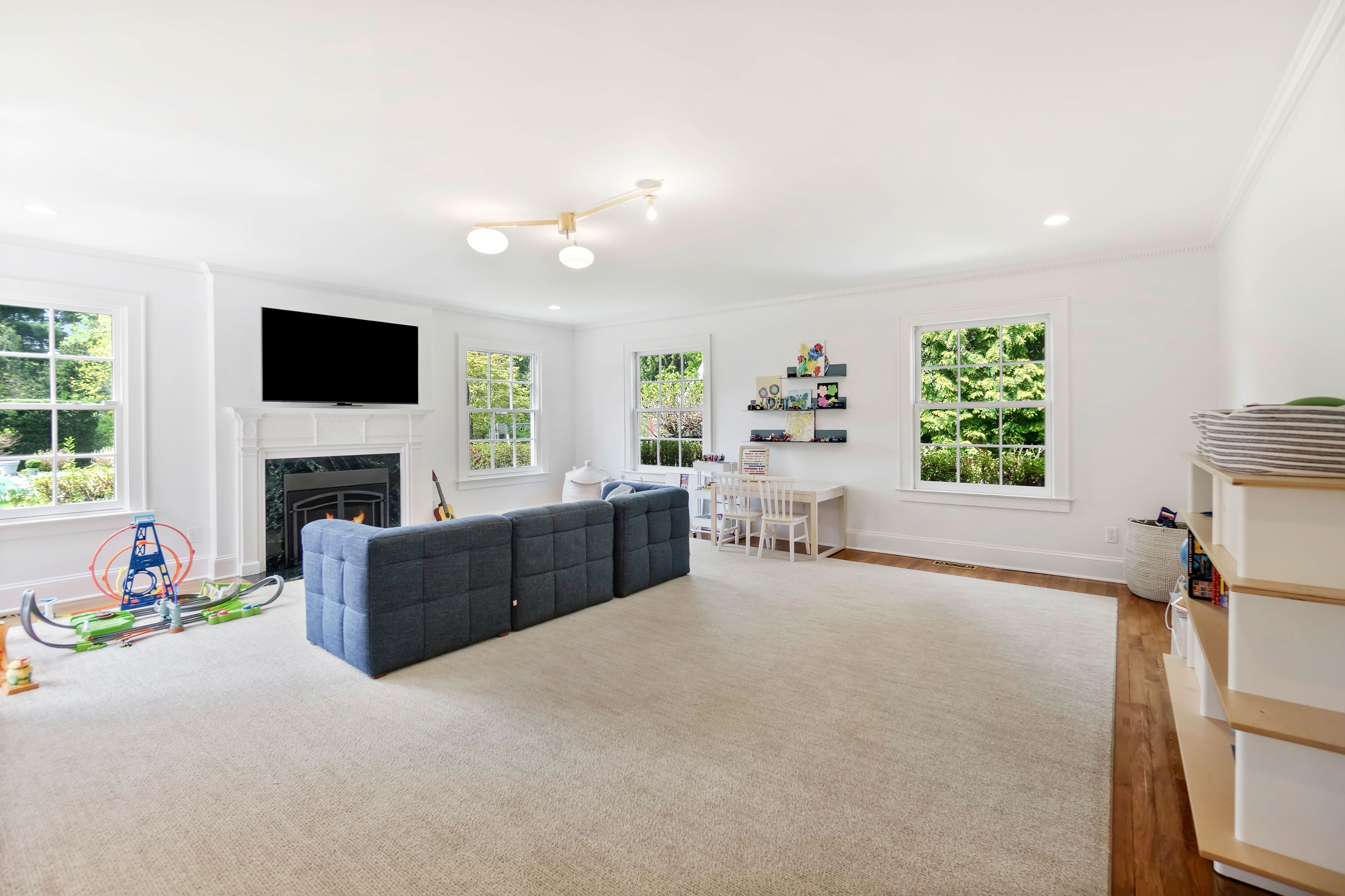 8 Woodside Road