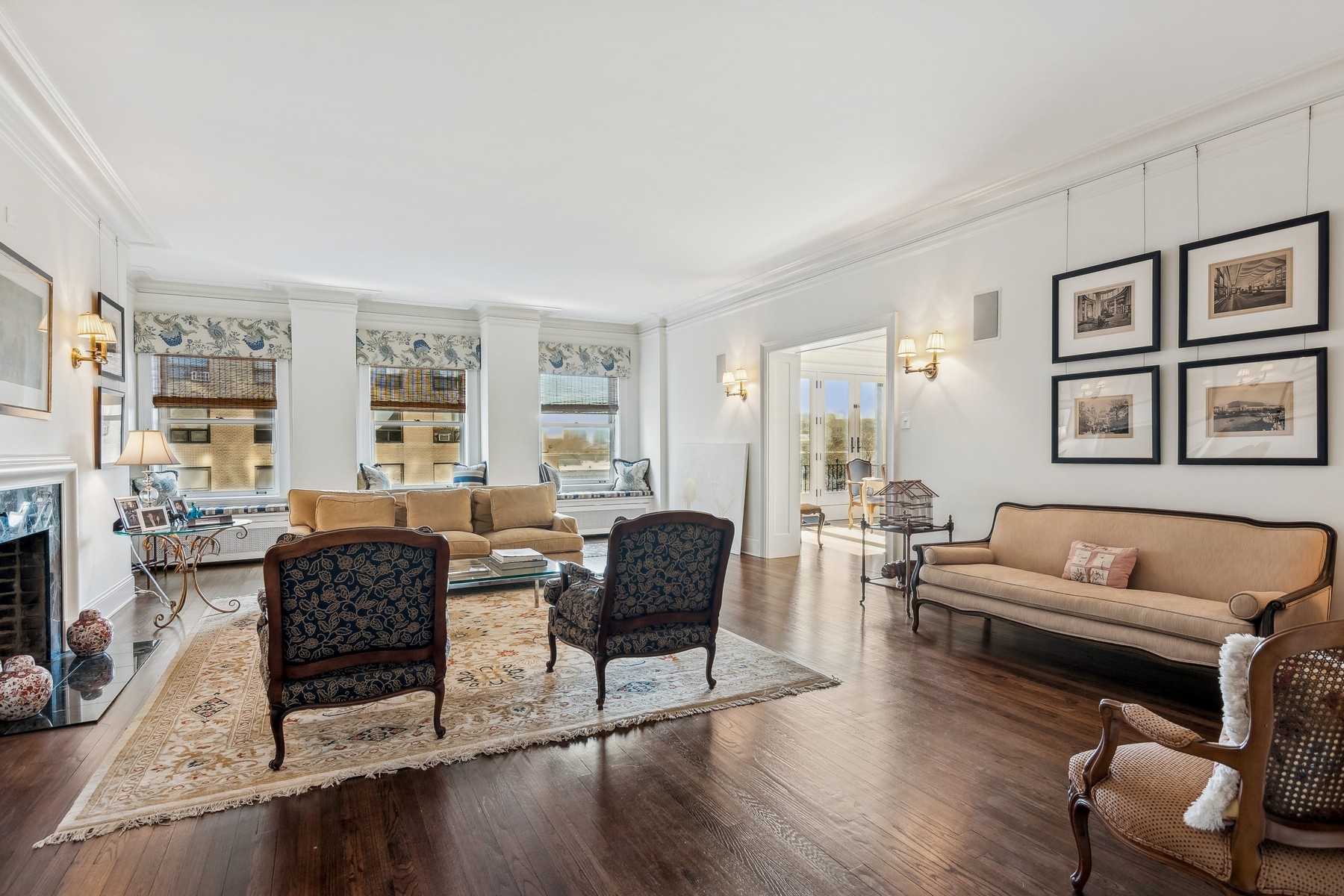 442 West Wellington 4W 