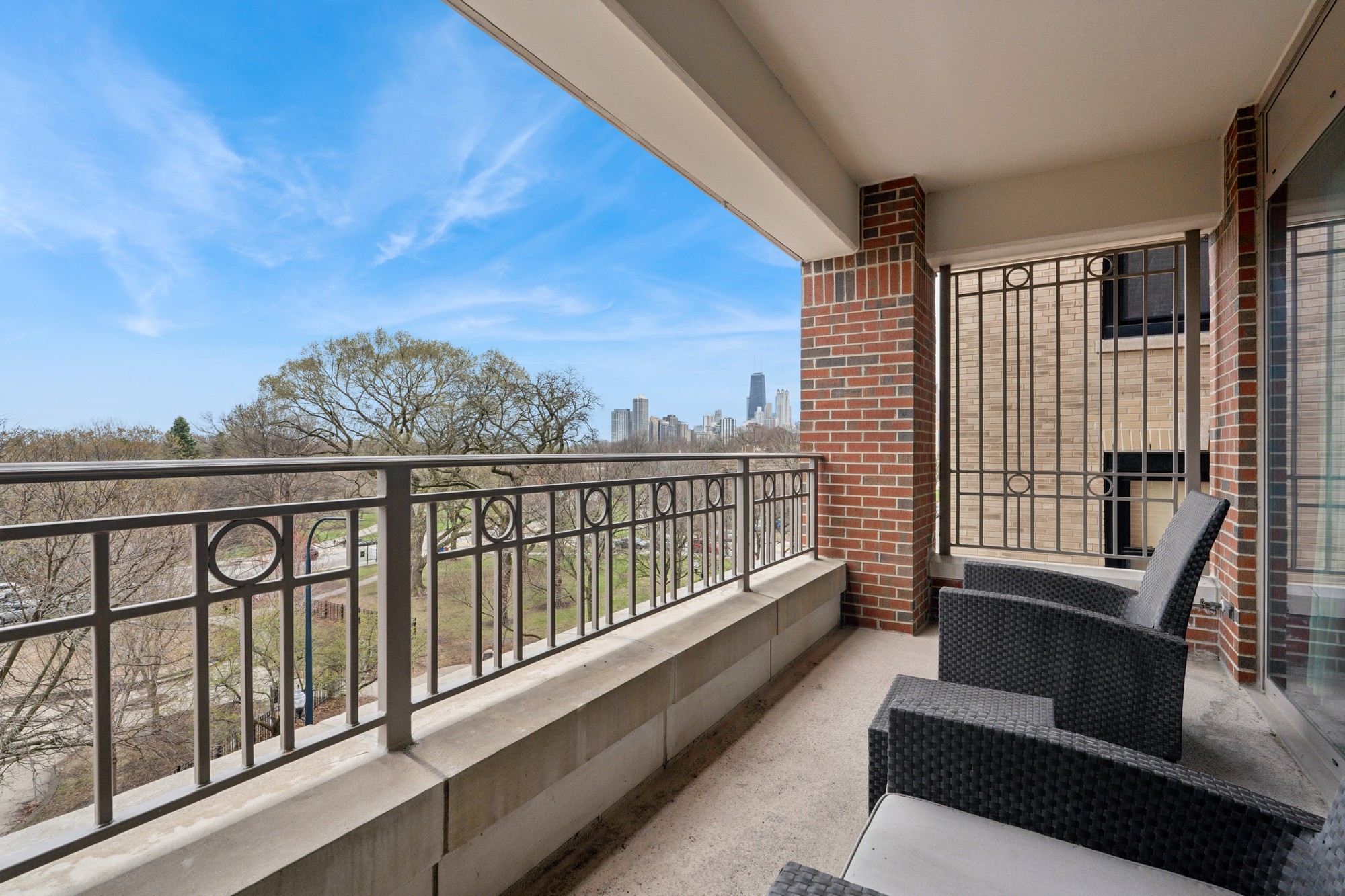 2120 N Lincoln Park West Unit# 5-6