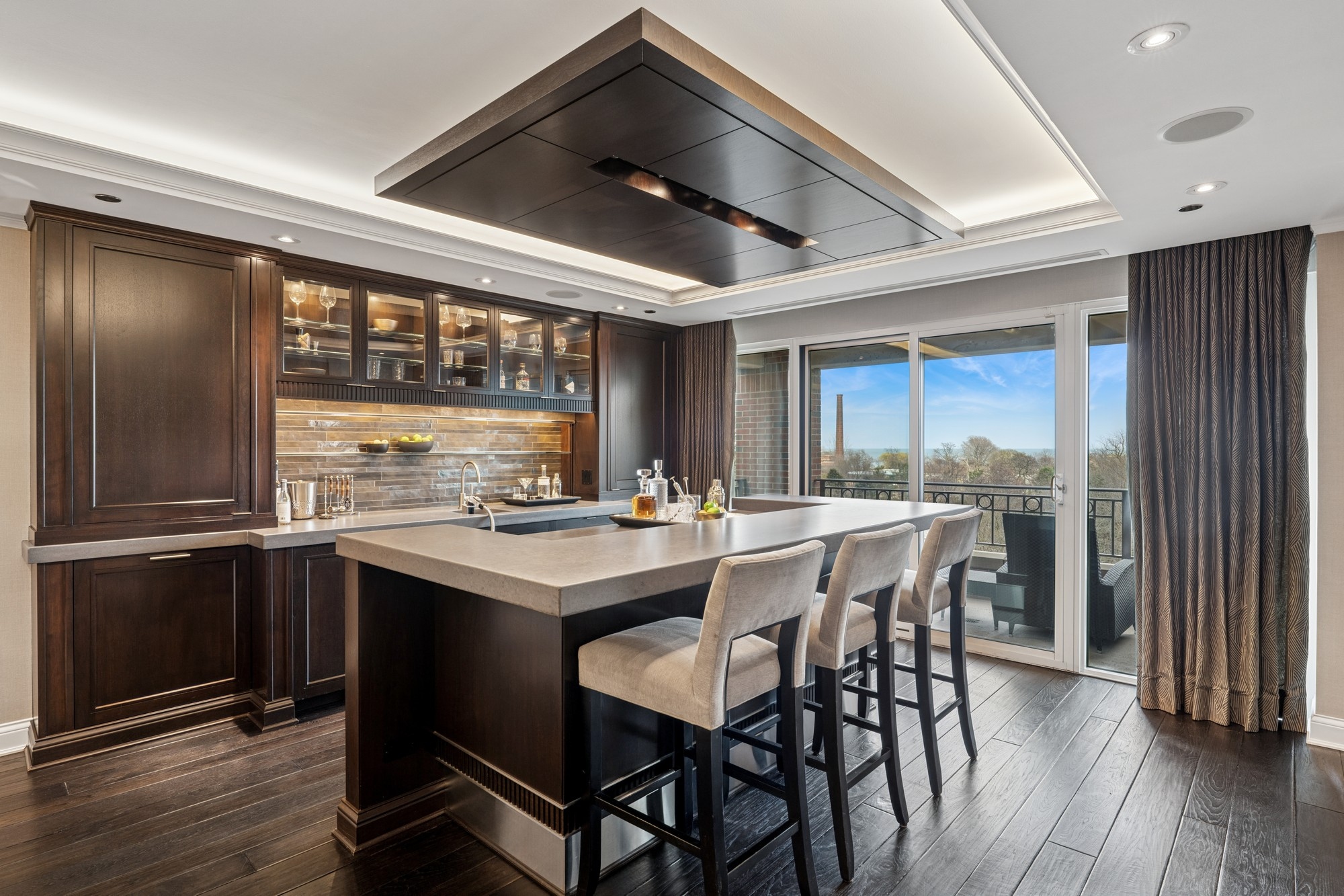 2120 N Lincoln Park West Unit# 5-6
