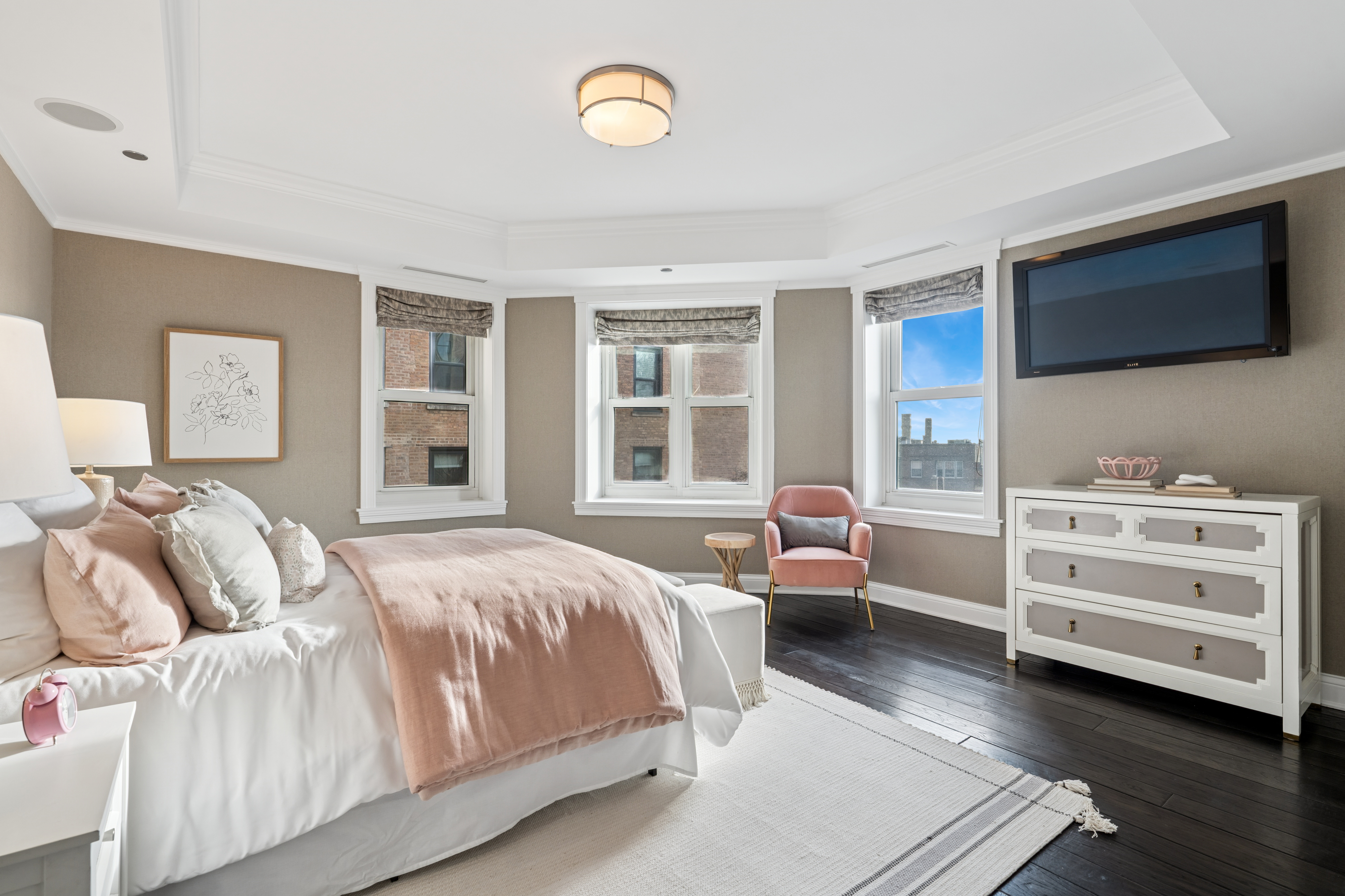 2120 N Lincoln Park West Unit# 5-6