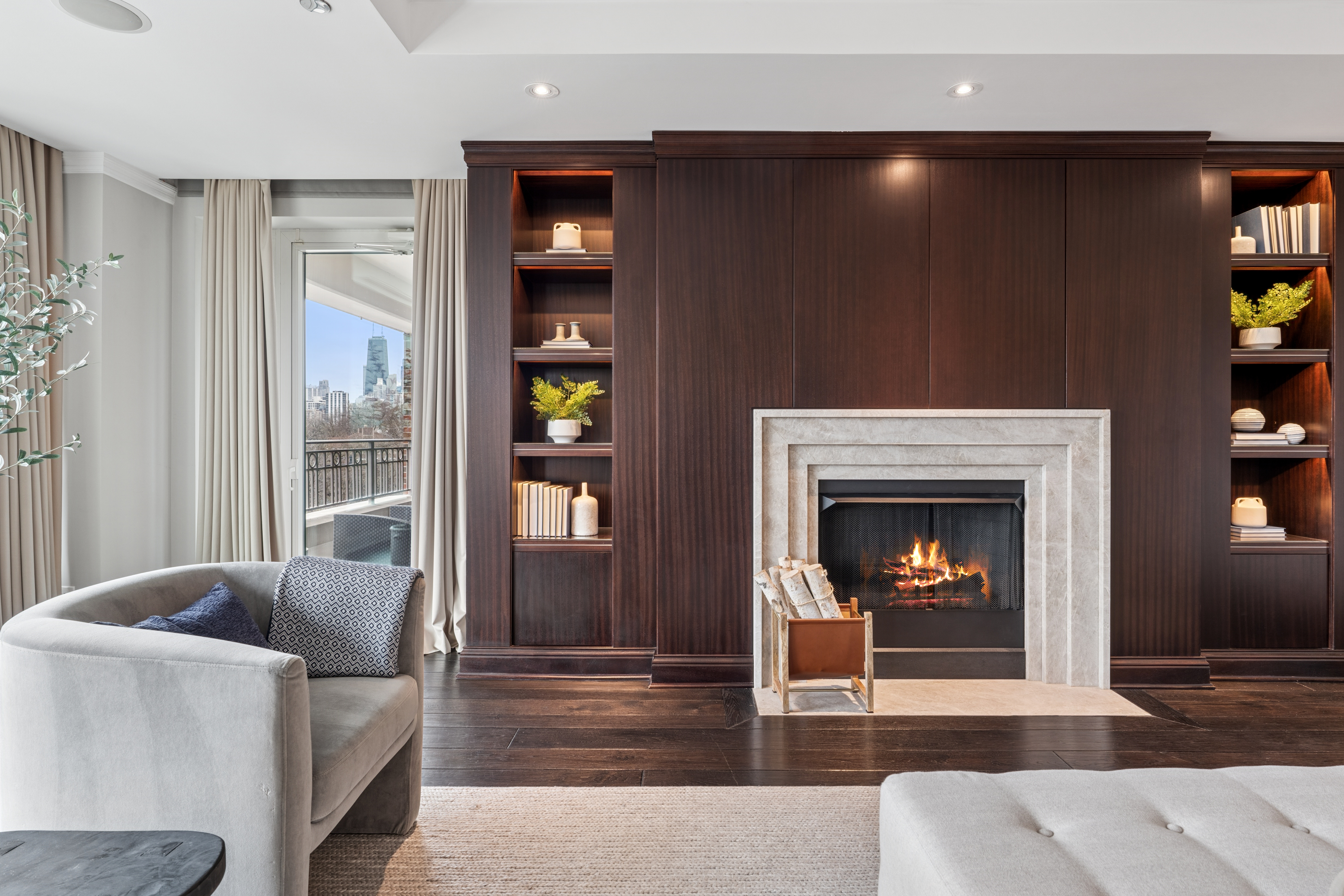 2120 N Lincoln Park West Unit# 5-6