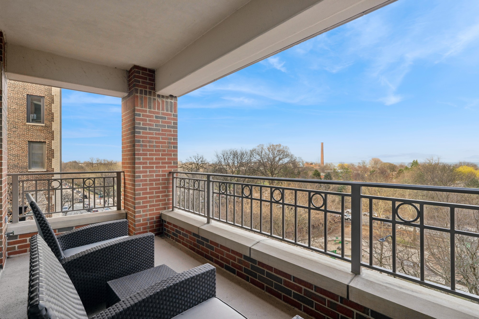 2120 N Lincoln Park West Unit# 5-6