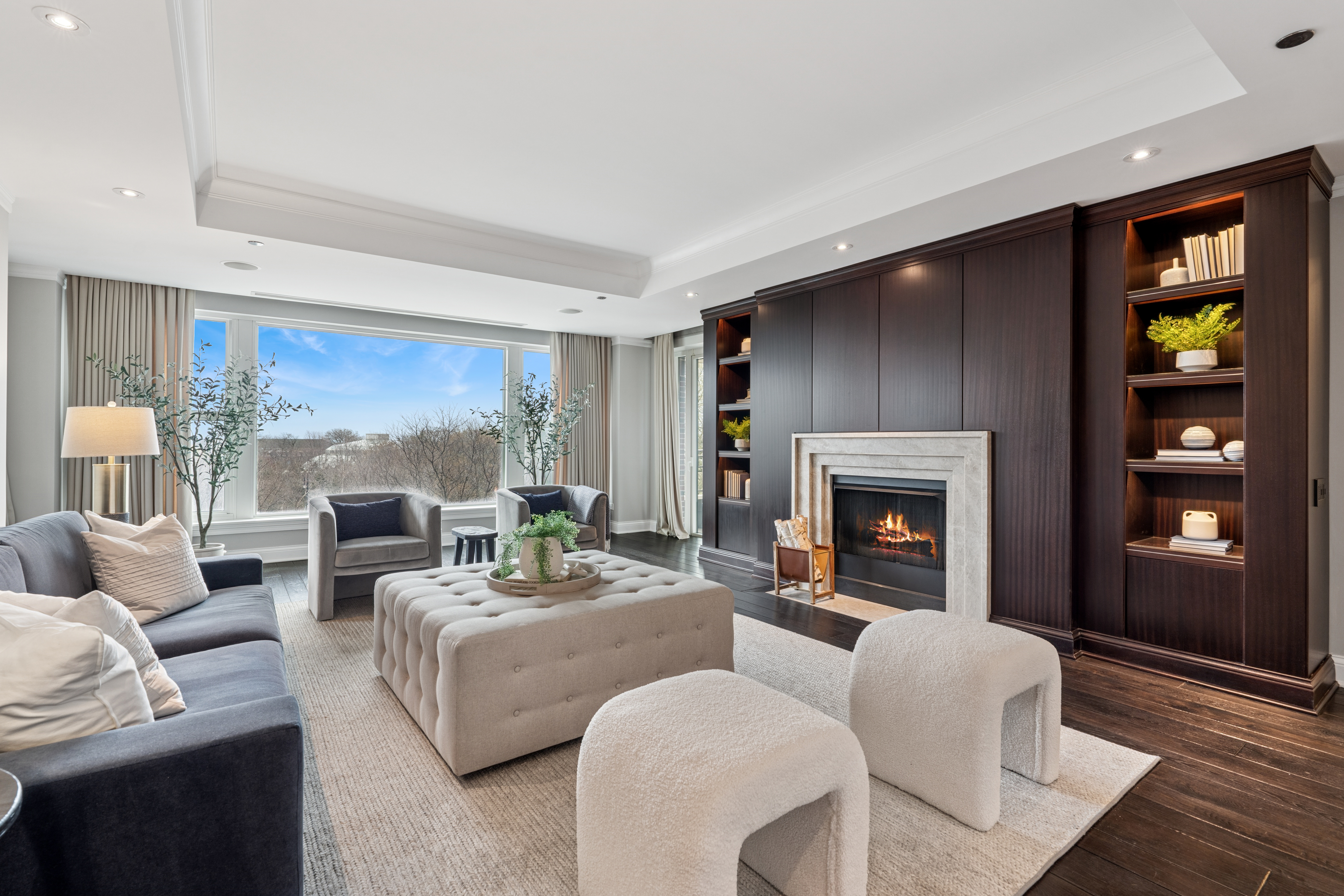 2120 N Lincoln Park West Unit# 5-6