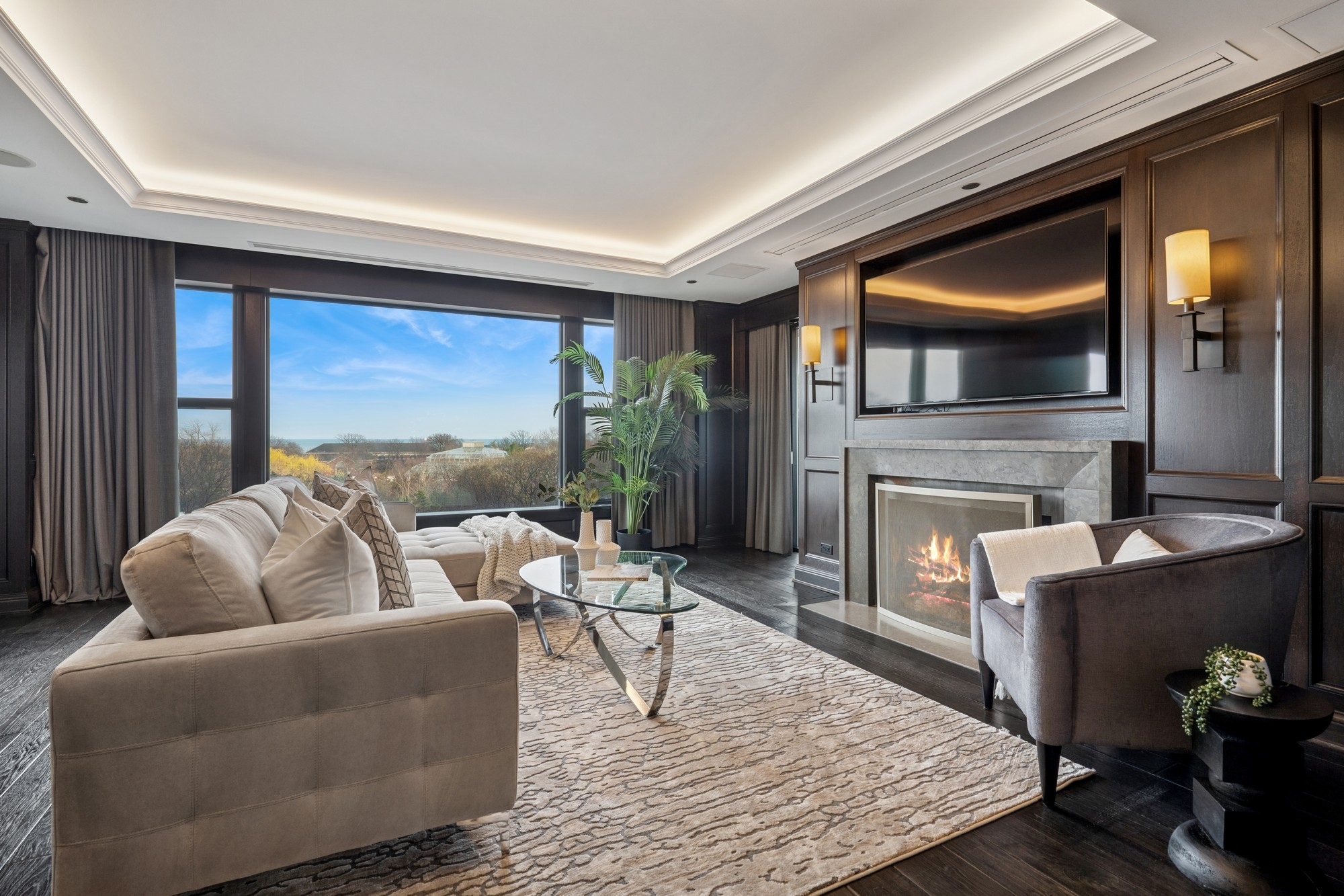 2120 N Lincoln Park West Unit# 5-6