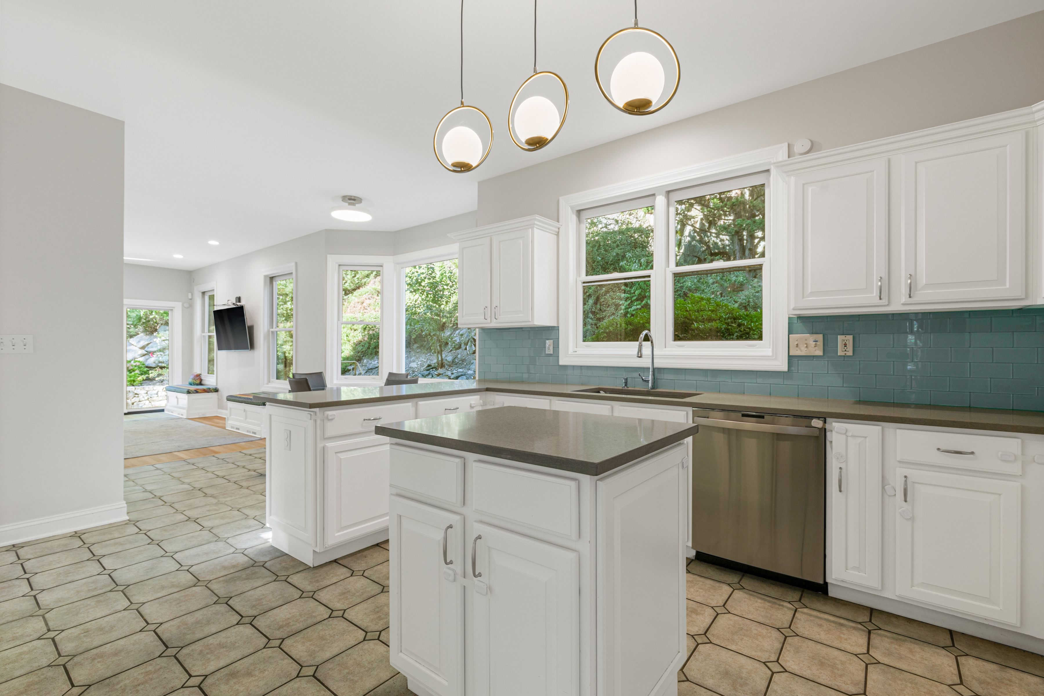 525 Westover Road