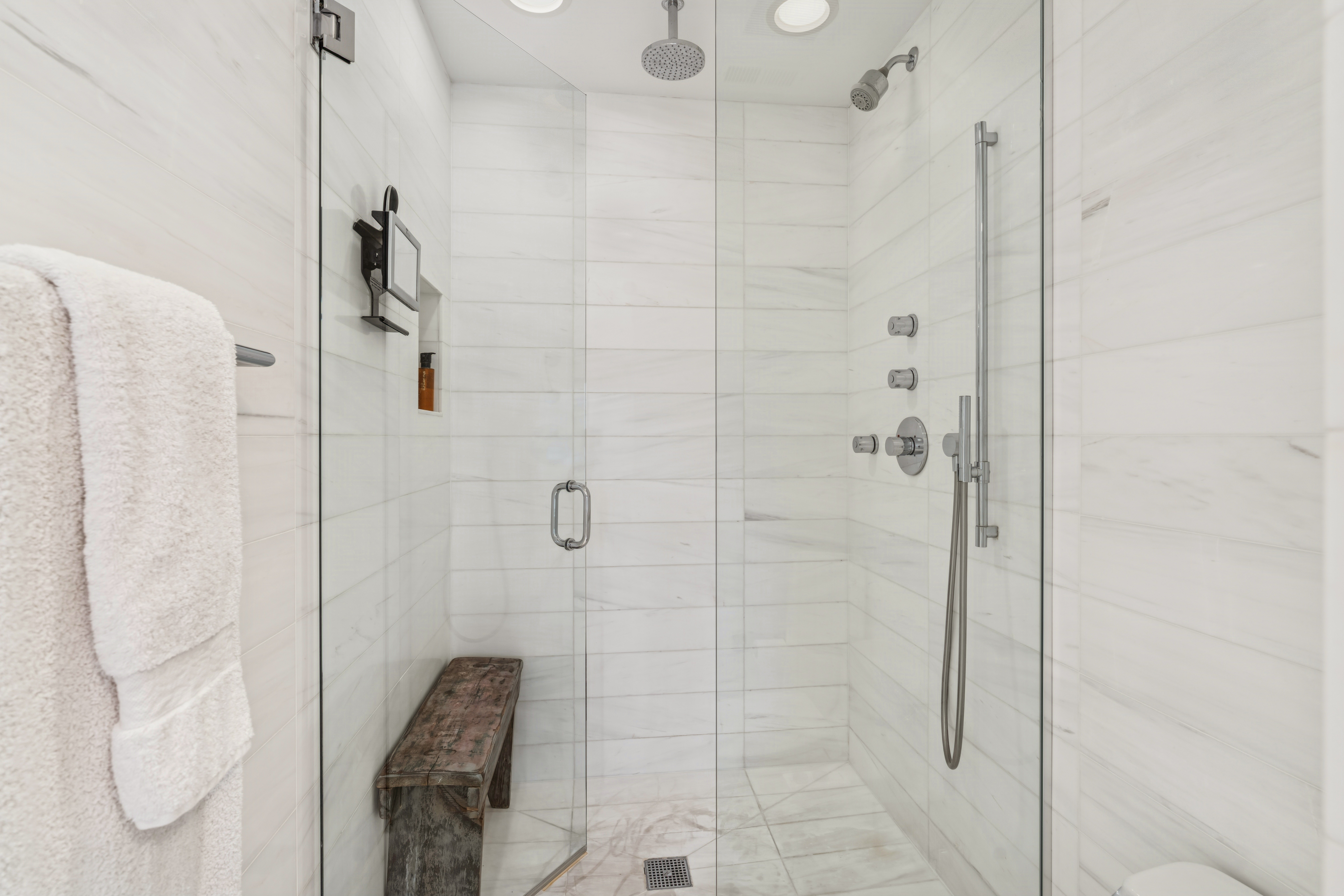 3030 N Lake Shore Drive Unit# PH401