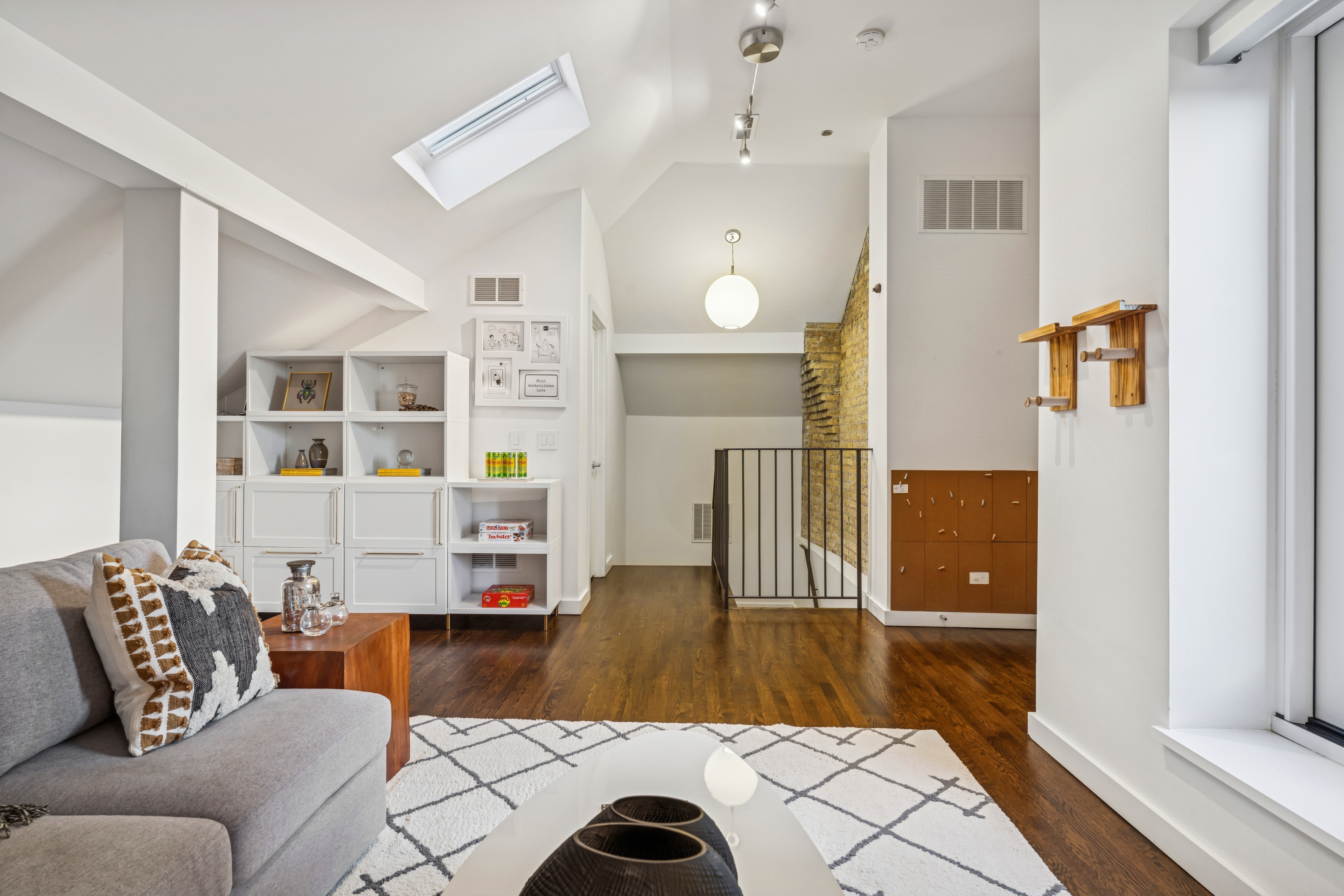 3030 N Lake Shore Drive Unit# PH401