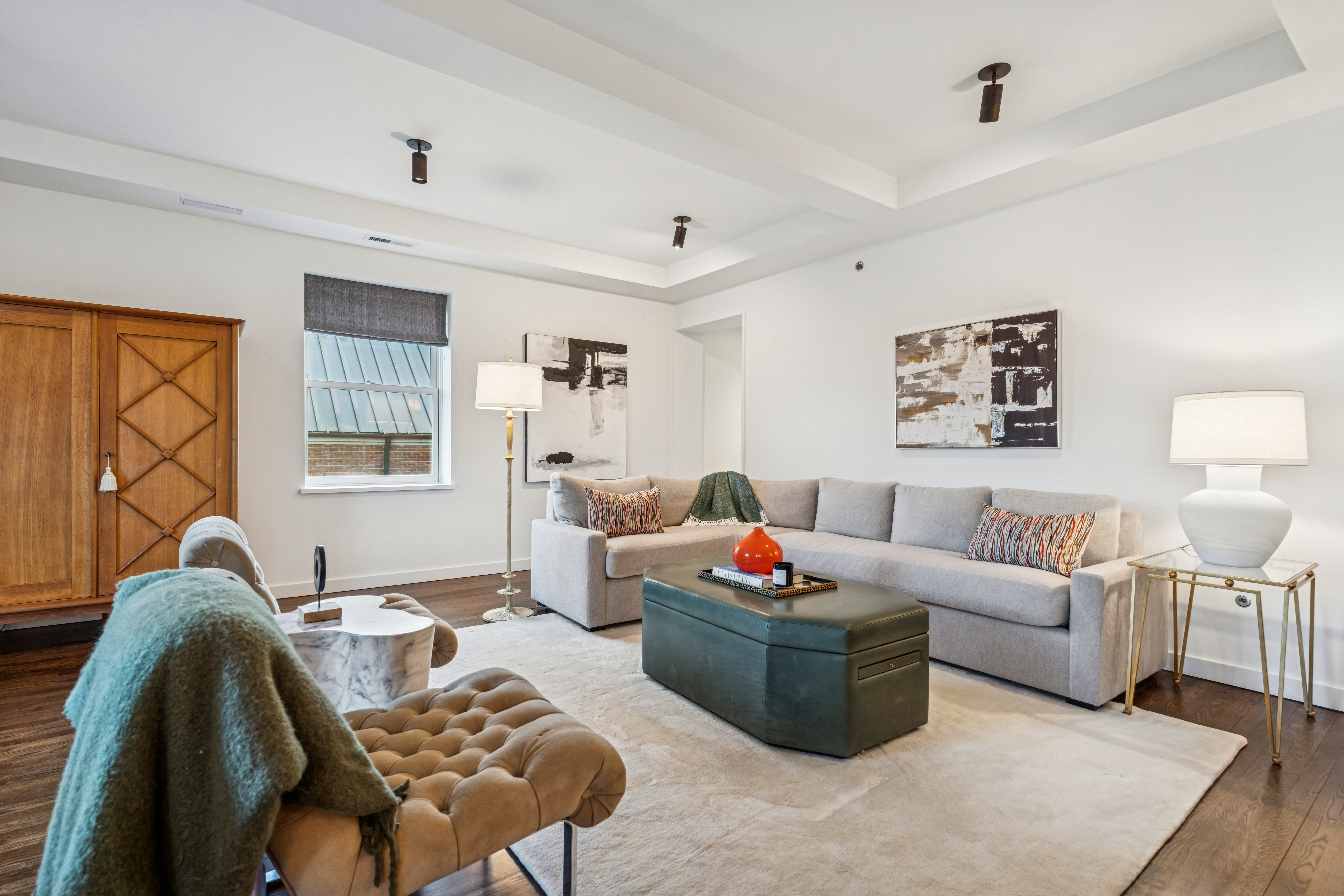 3030 N Lake Shore Drive Unit# PH401
