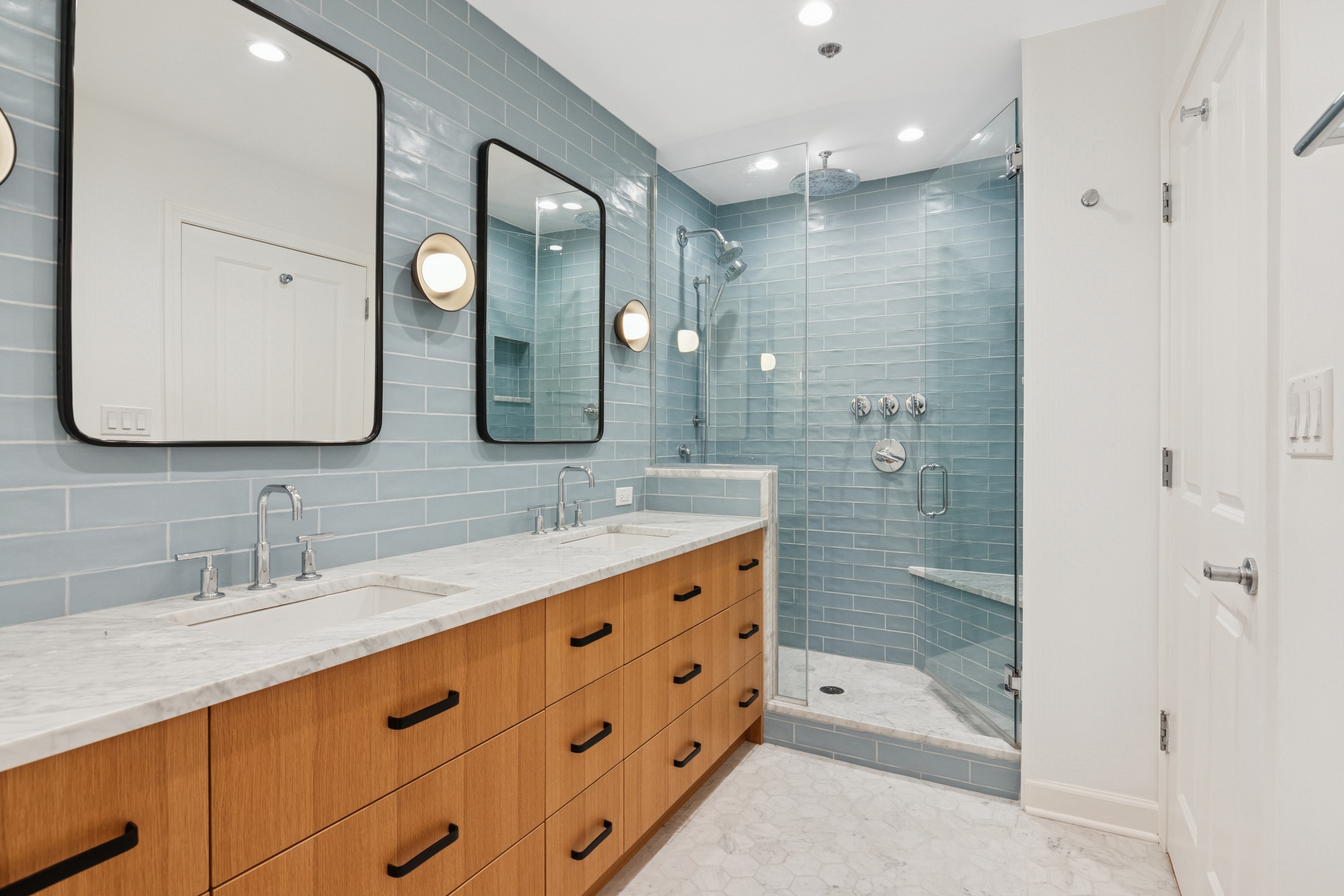 1250 S Michigan 2304 