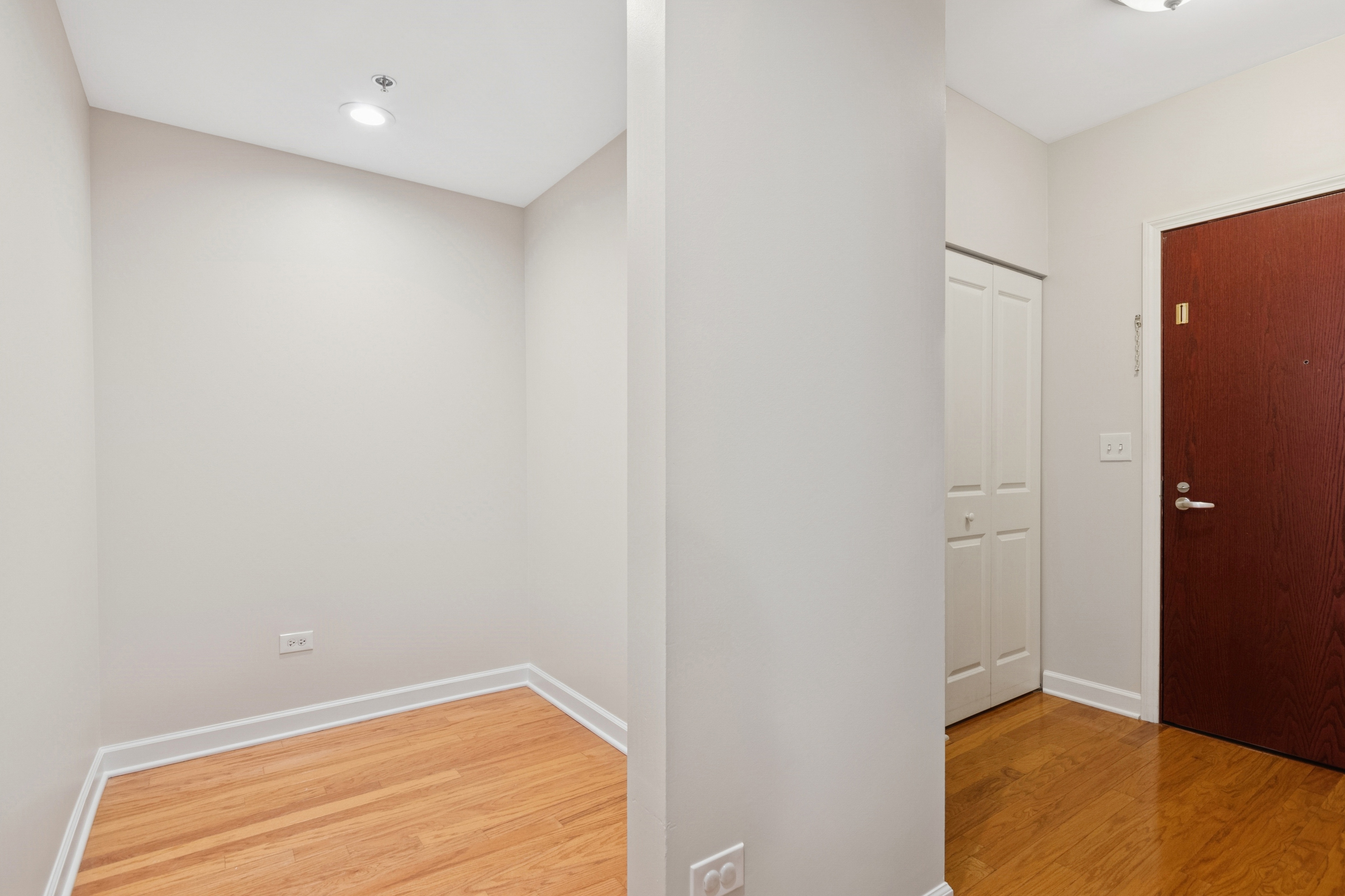 1250 S Michigan 2304 