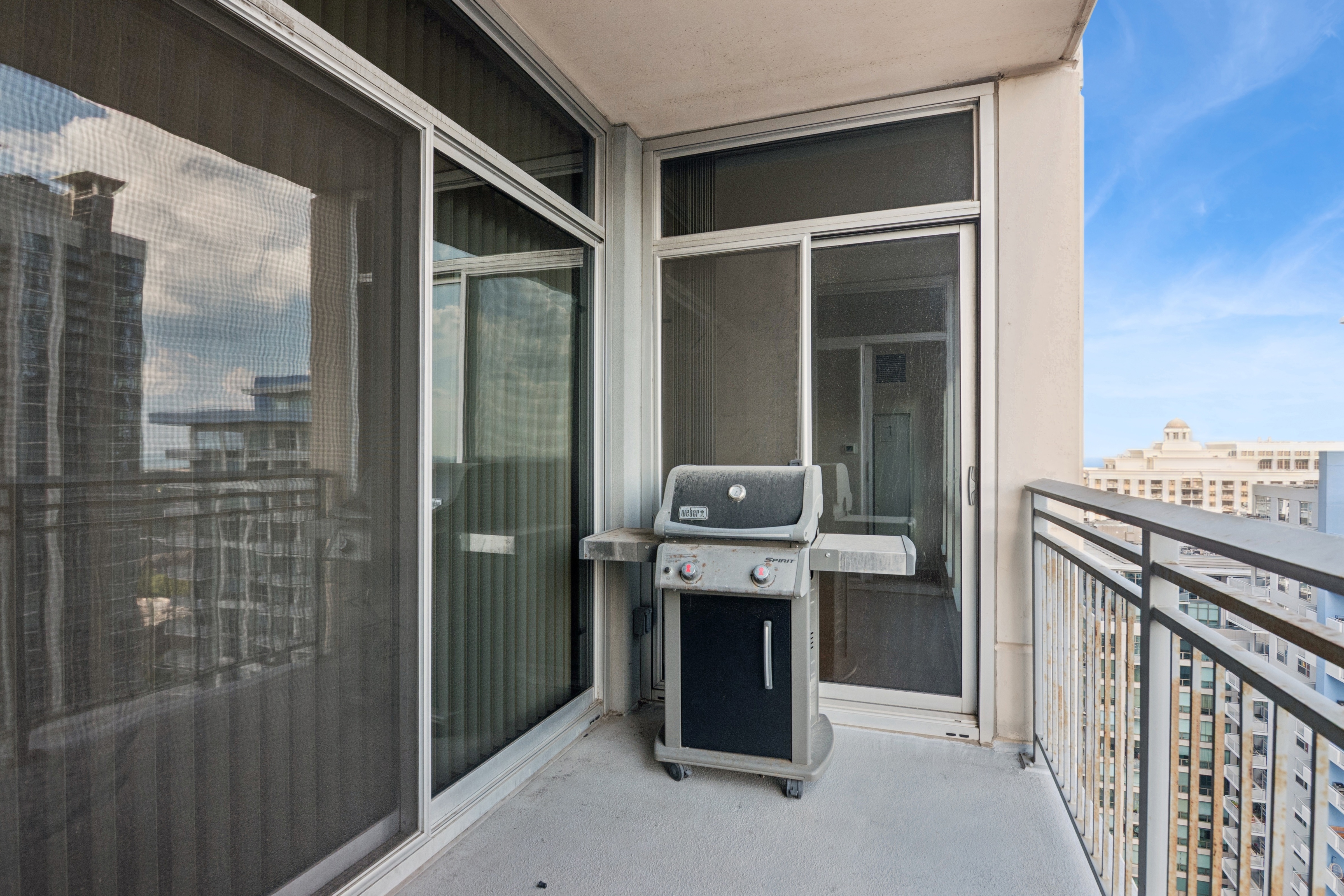 1250 S Michigan 2304 