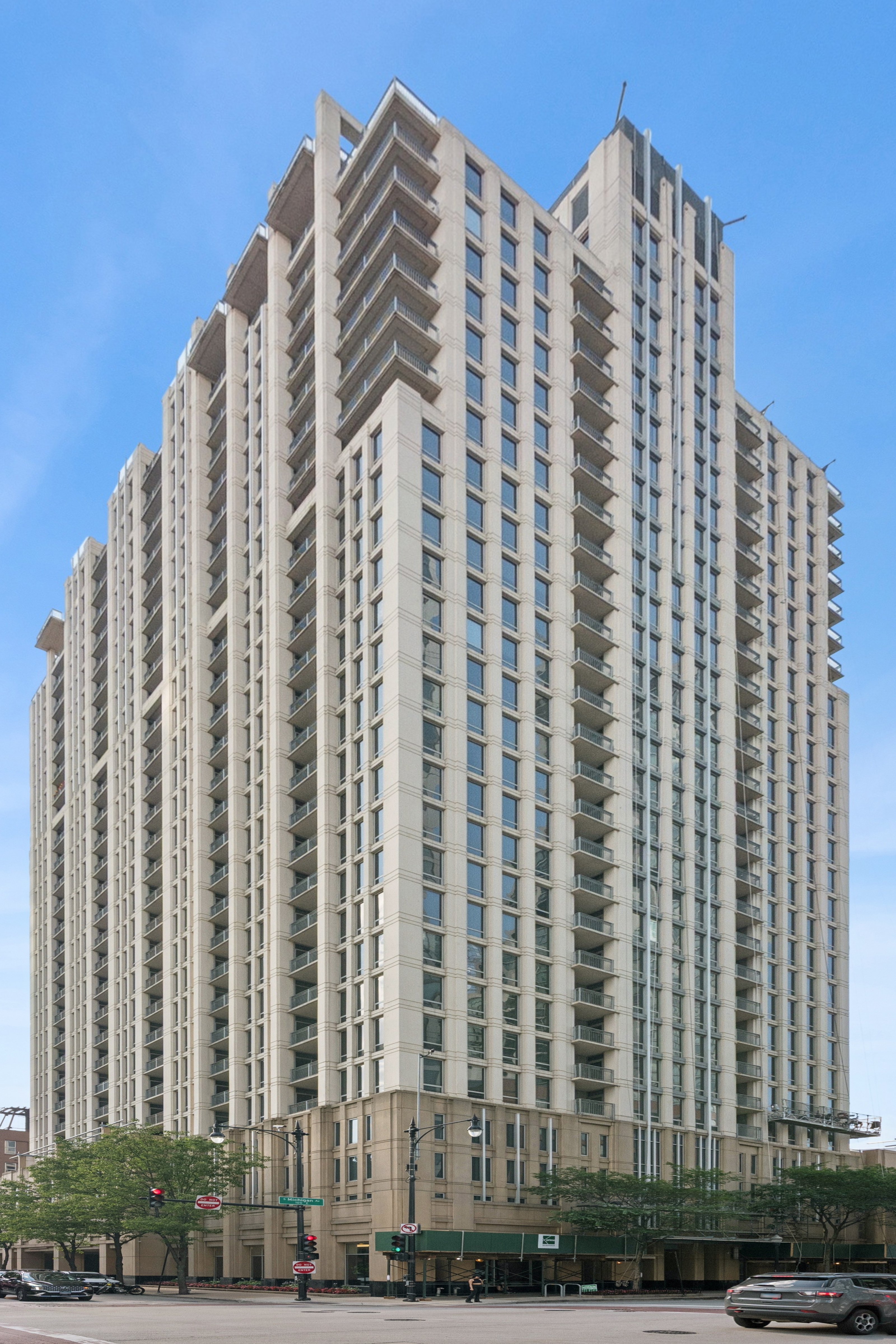 1250 S Michigan 2304 