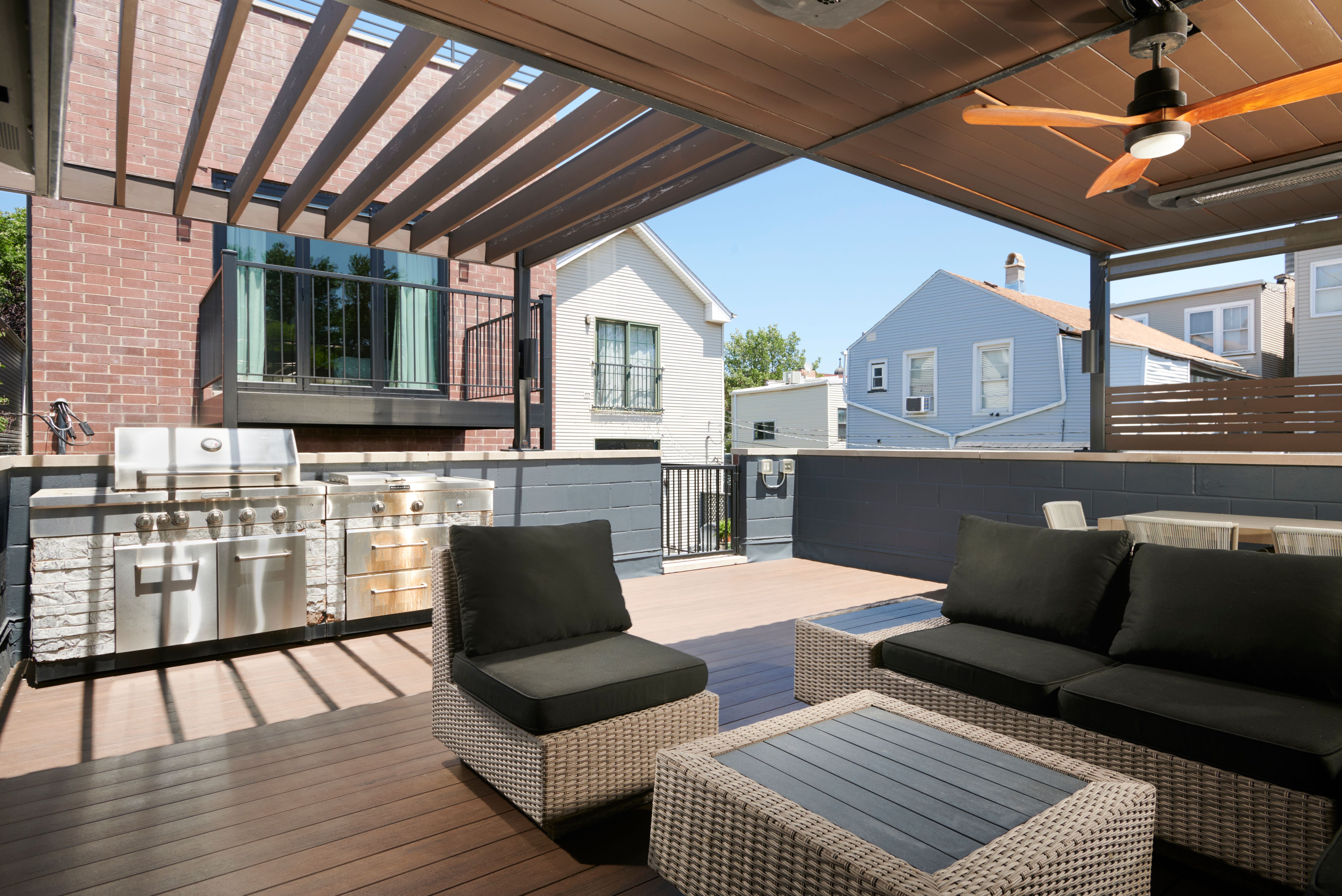 1615 W Huron Street 