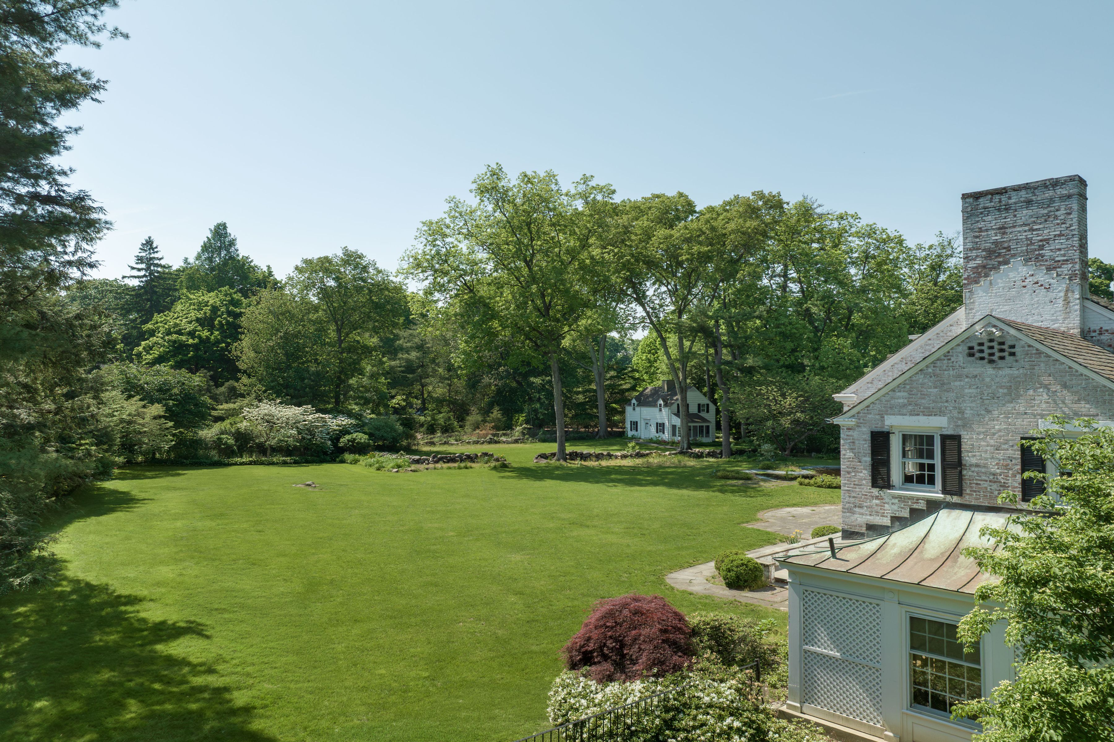 12 Woodside Road, Greenwich, CT