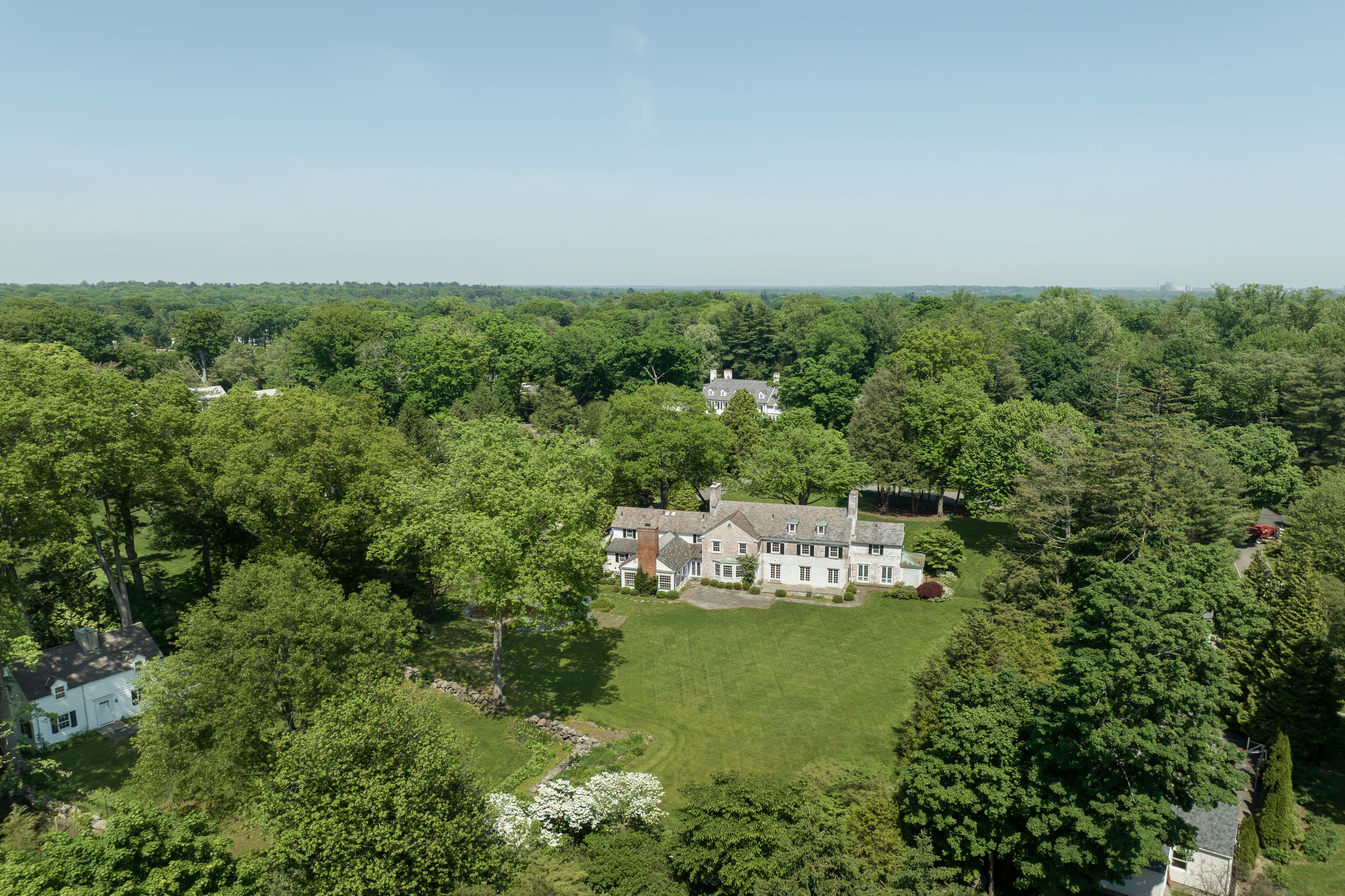 12 Woodside Road, Greenwich, CT