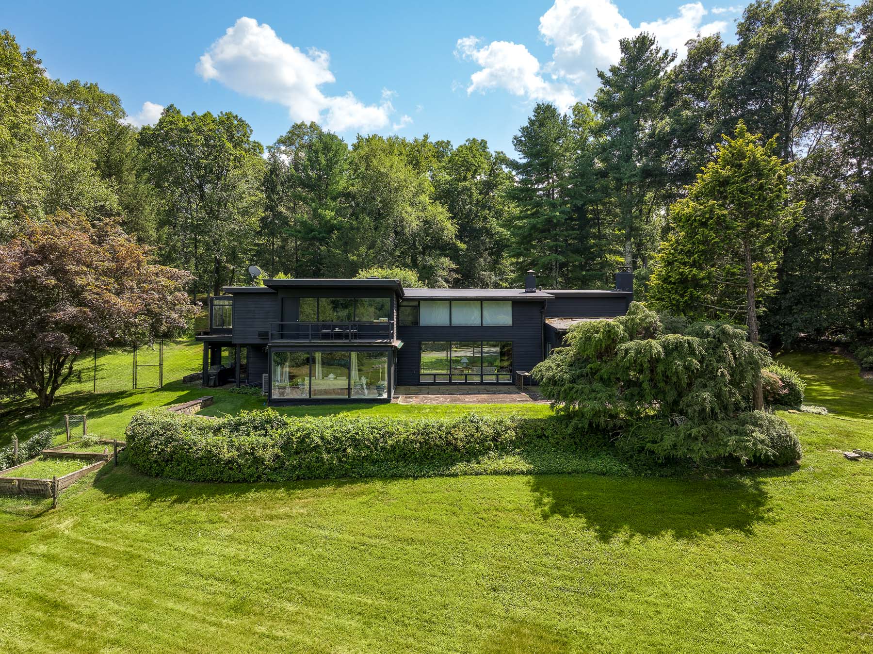 1233 Rock Rimmon Road, Stamford, CT
