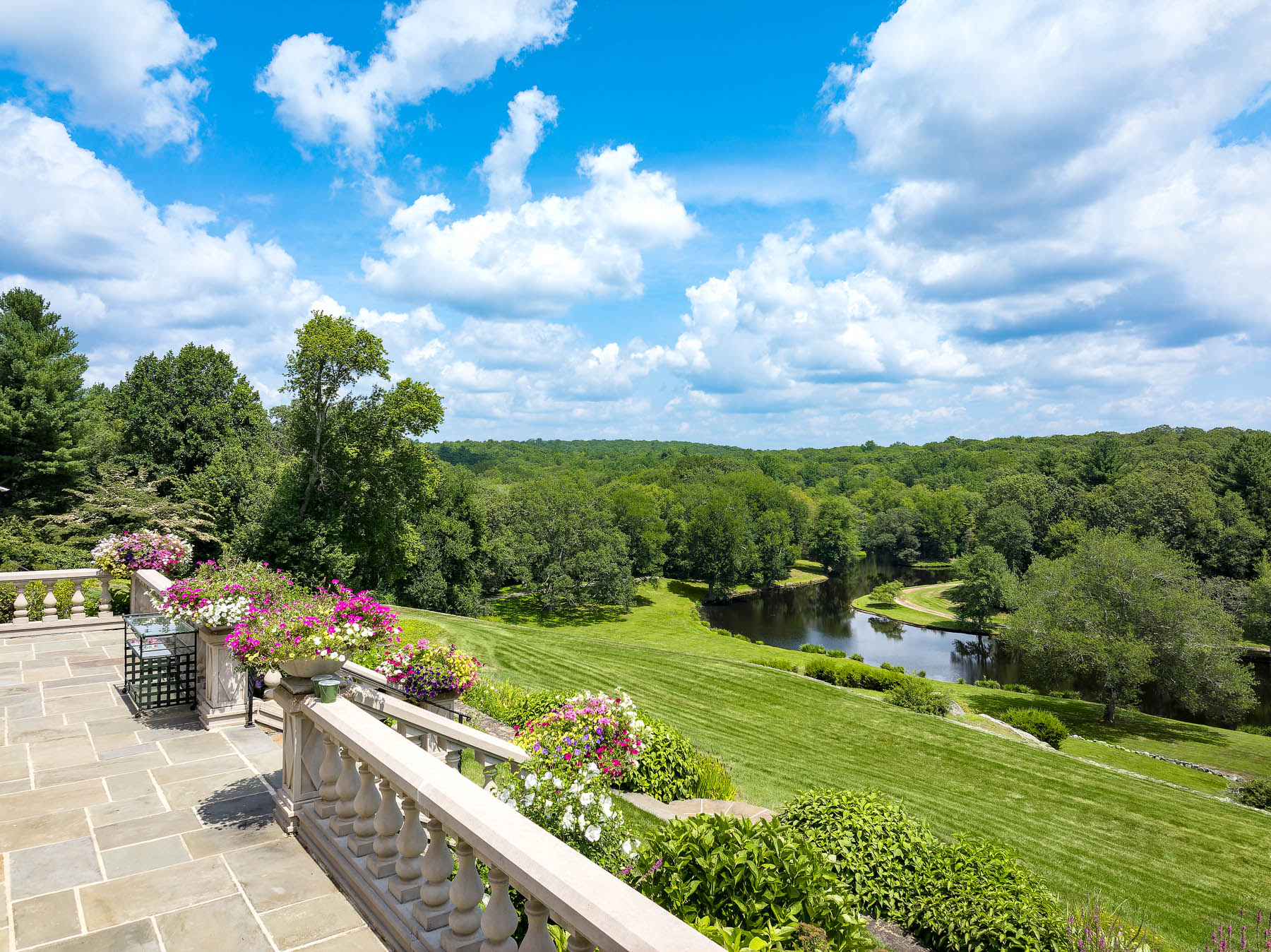 1233 Rock Rimmon Road, Stamford, CT
