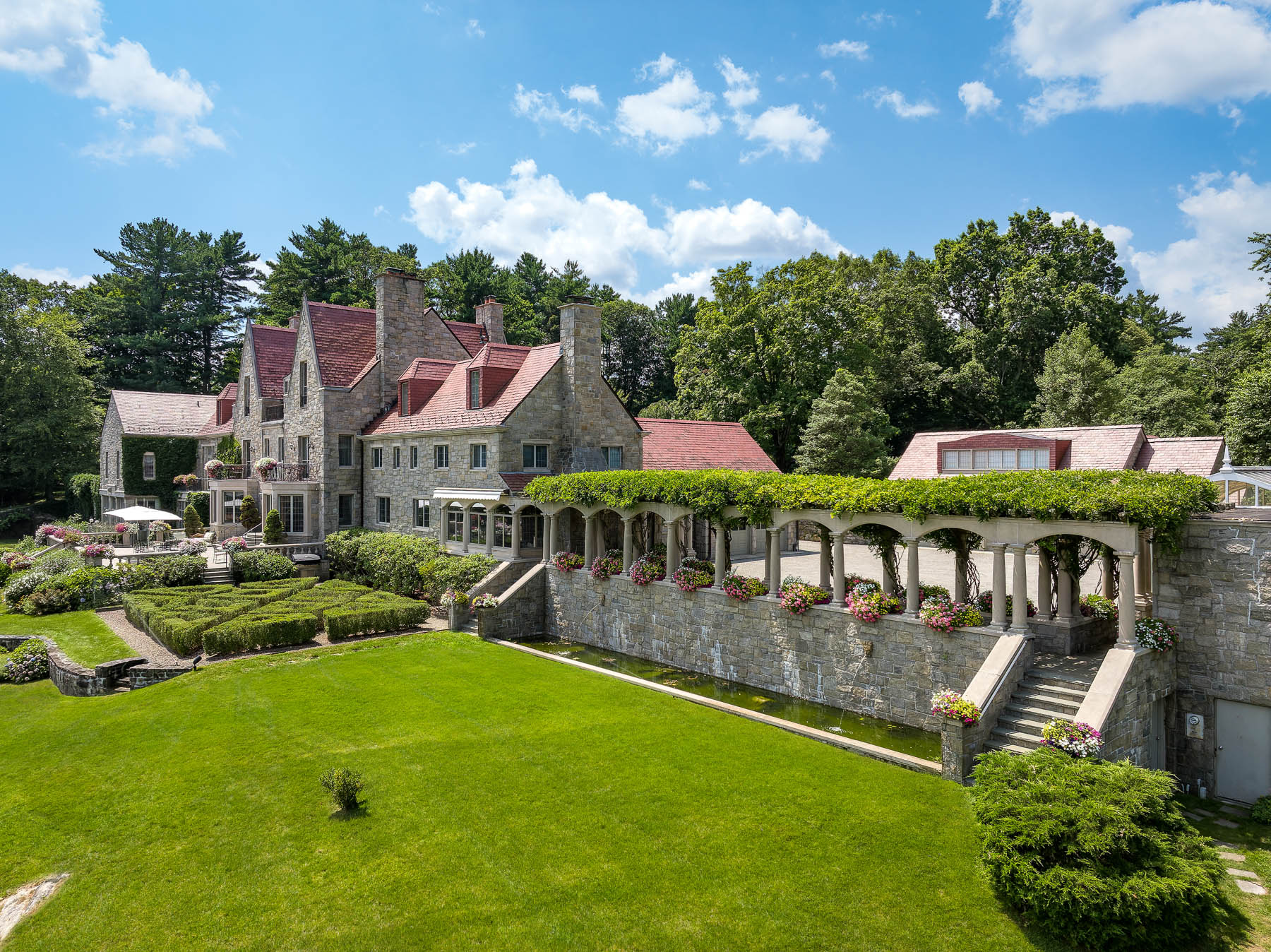 1233 Rock Rimmon Road, Stamford, CT