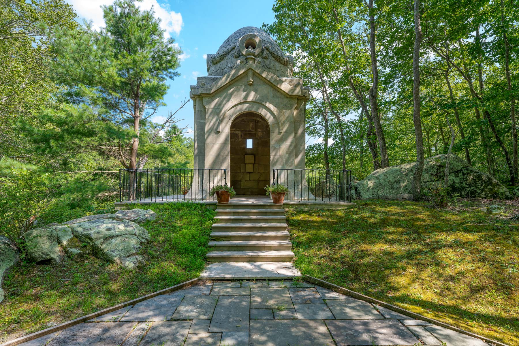 1233 Rock Rimmon Road, Stamford, CT